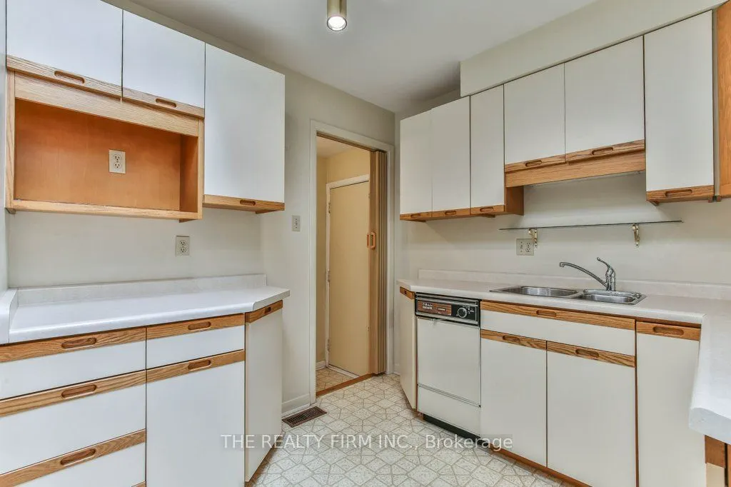 579 Boler Road