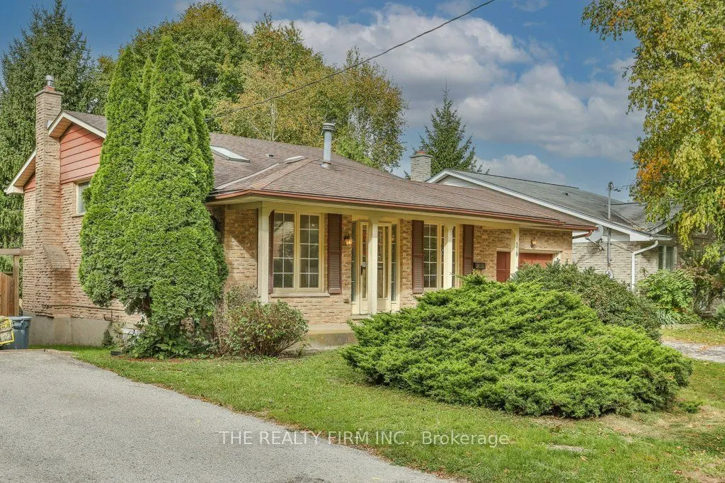 579 Boler Road