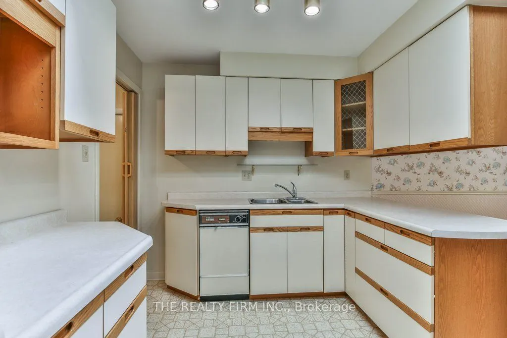 579 Boler Road