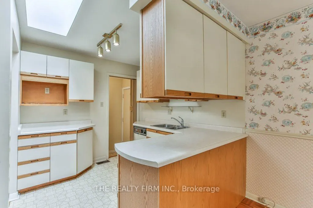 579 Boler Road