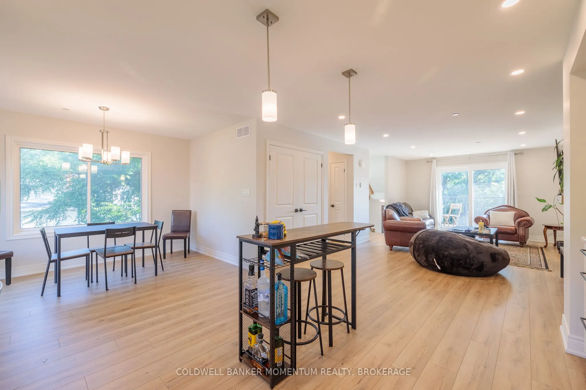 153 B MOFFATT Street #B