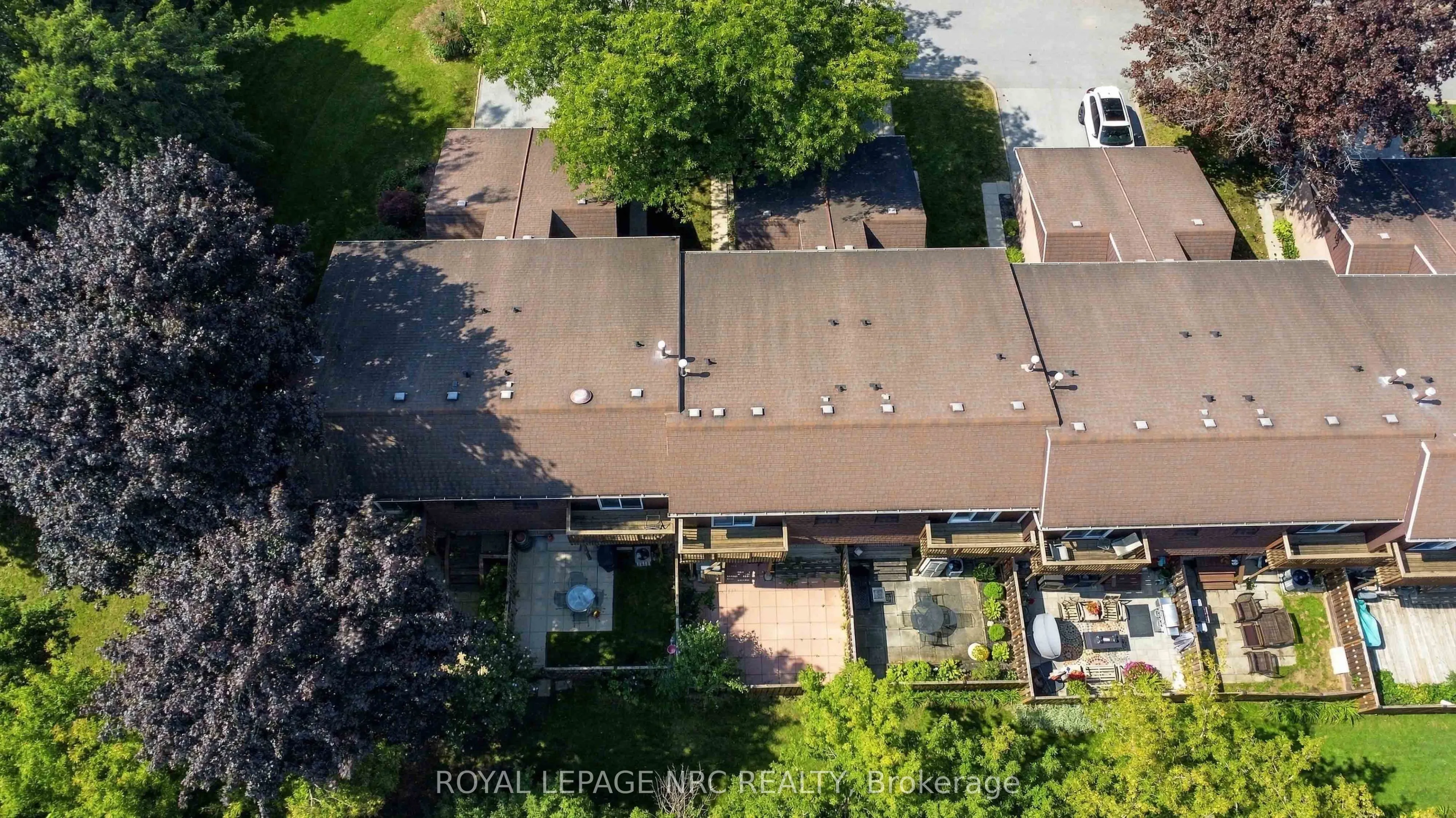 122 Lakeshore Road #43