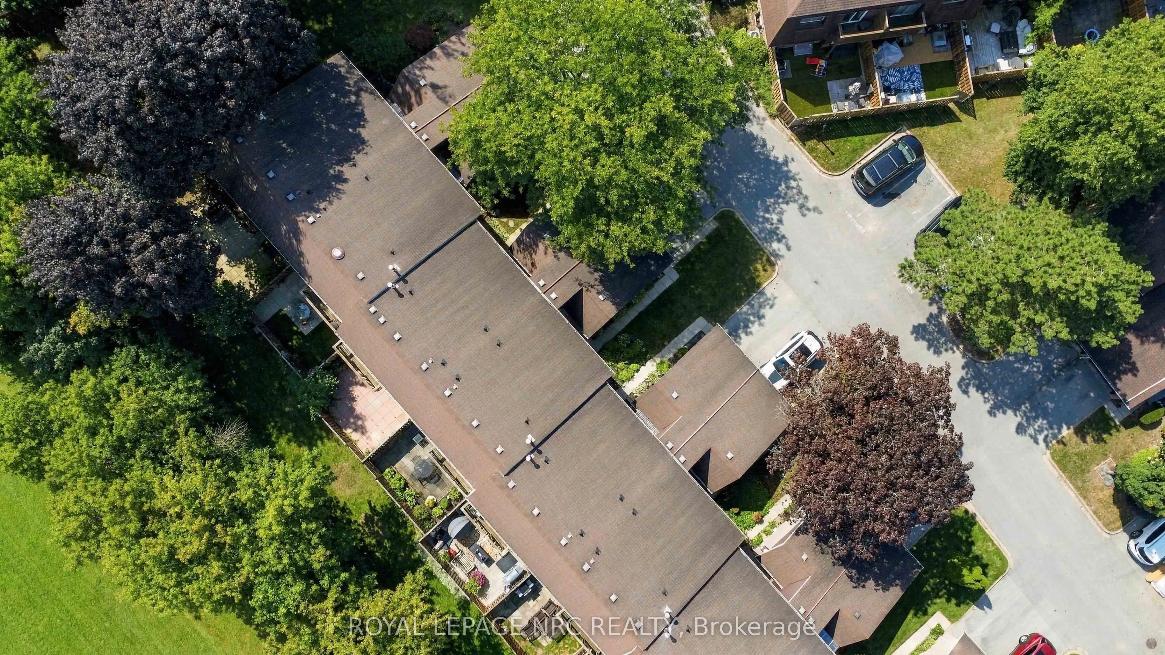 122 Lakeshore Road #43