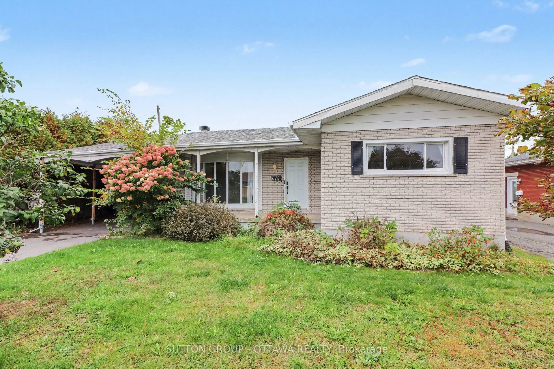 678 Rejane Crescent