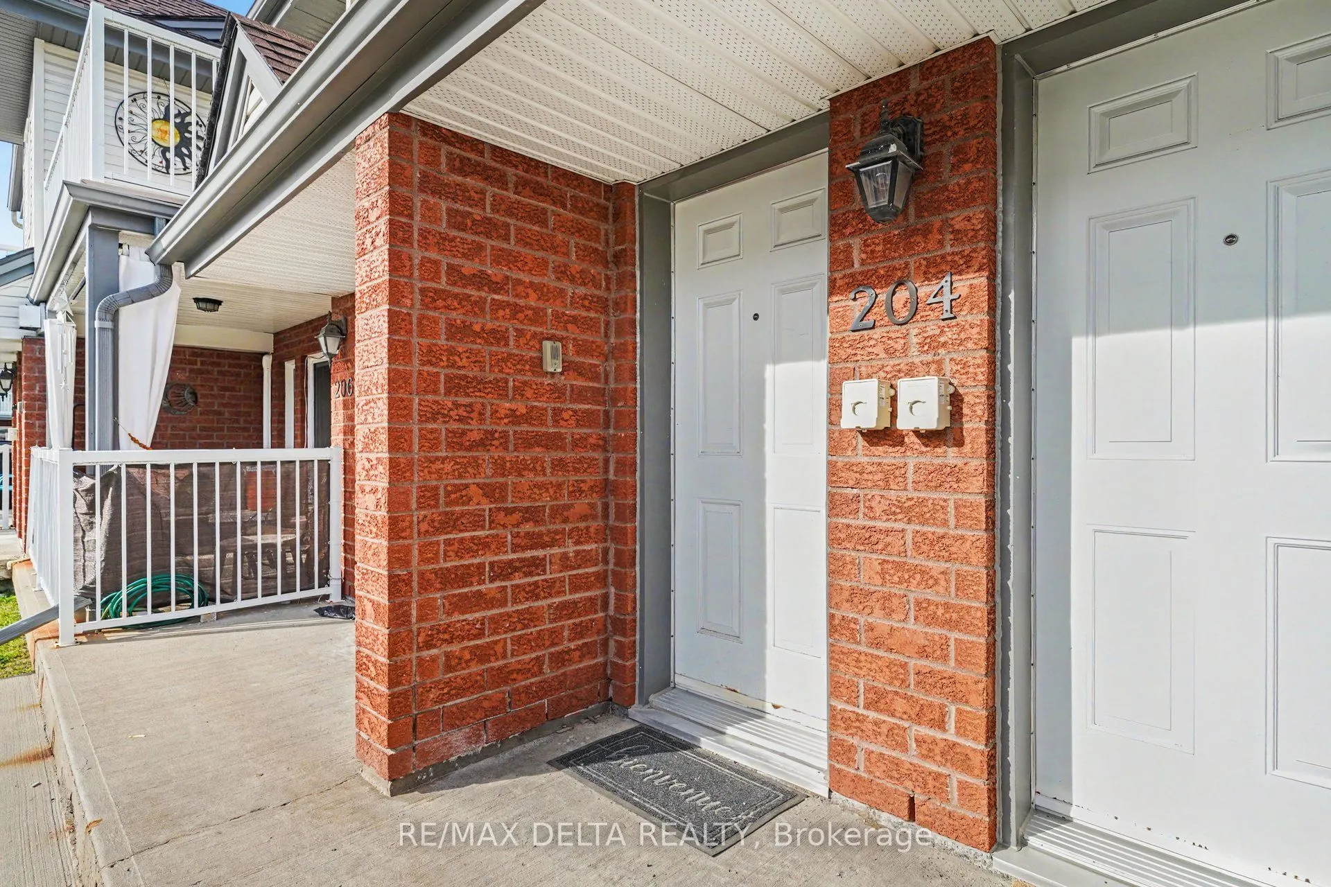 88 Lafleche Boulevard #204