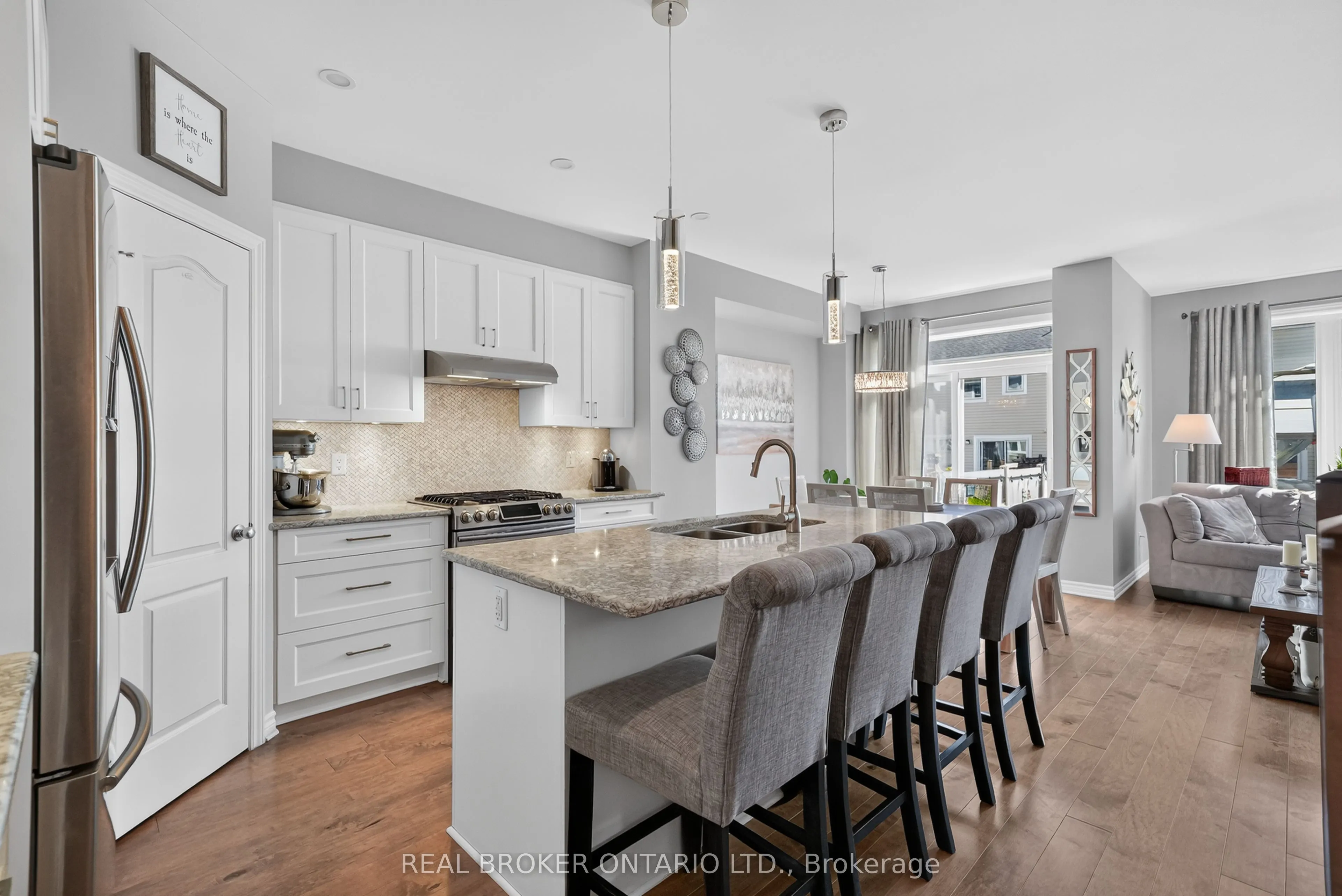 609 Egret Way