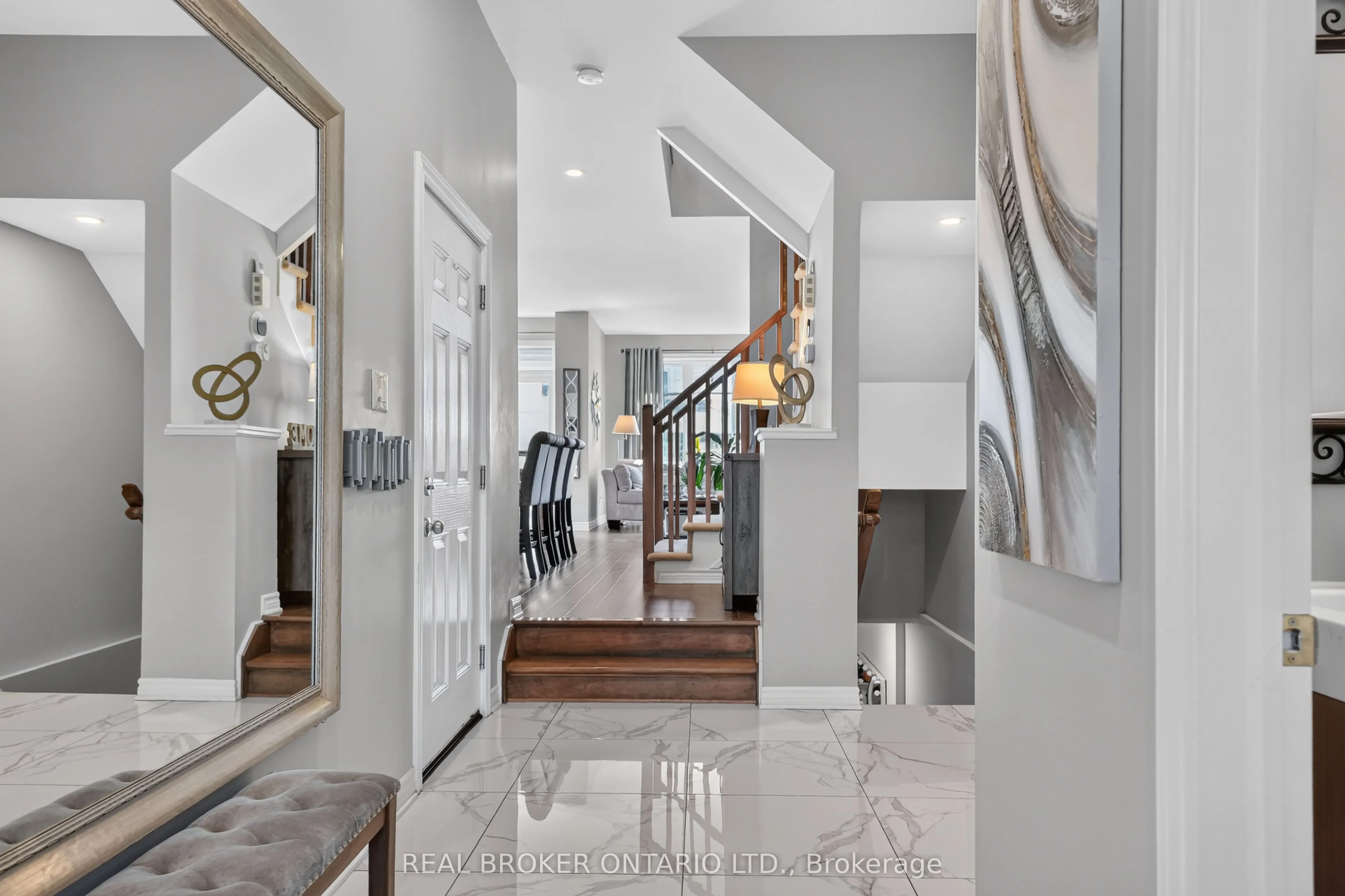 609 Egret Way