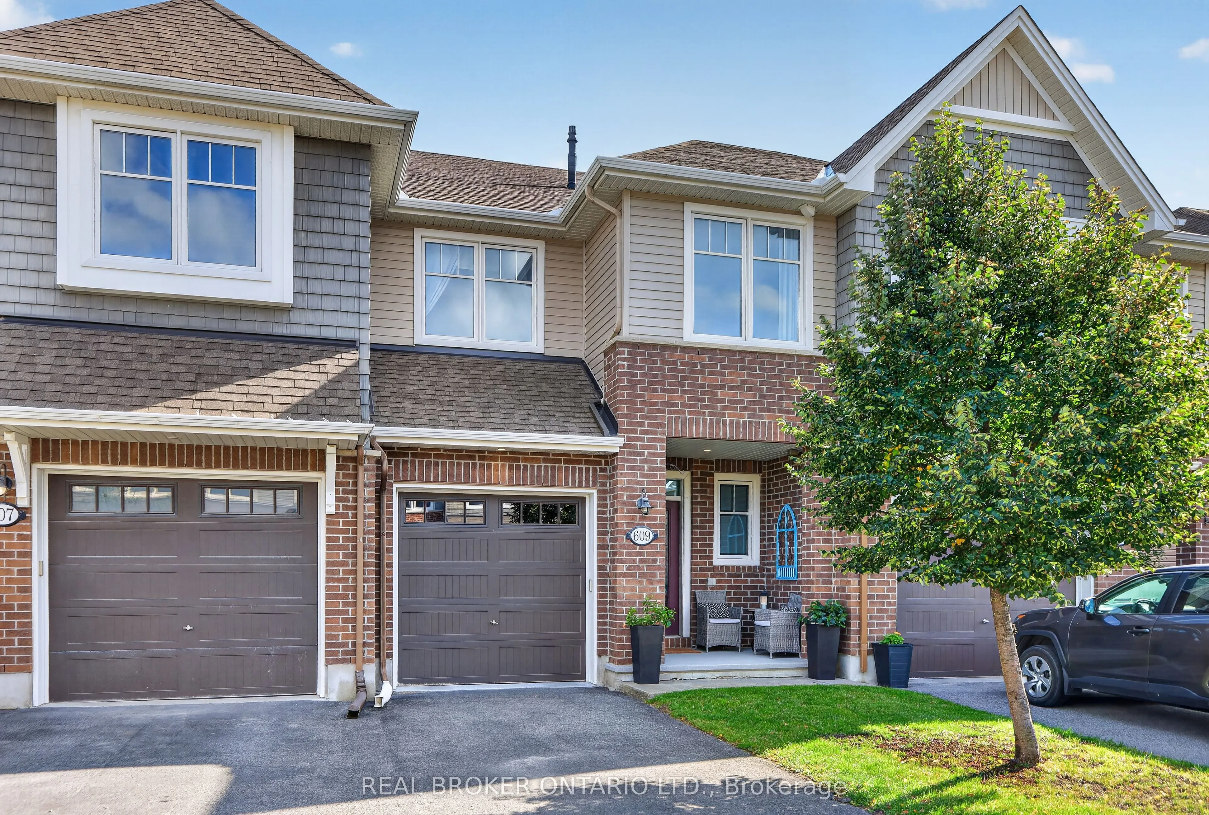 609 Egret Way