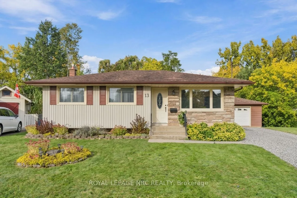 13 Hardwood Grove