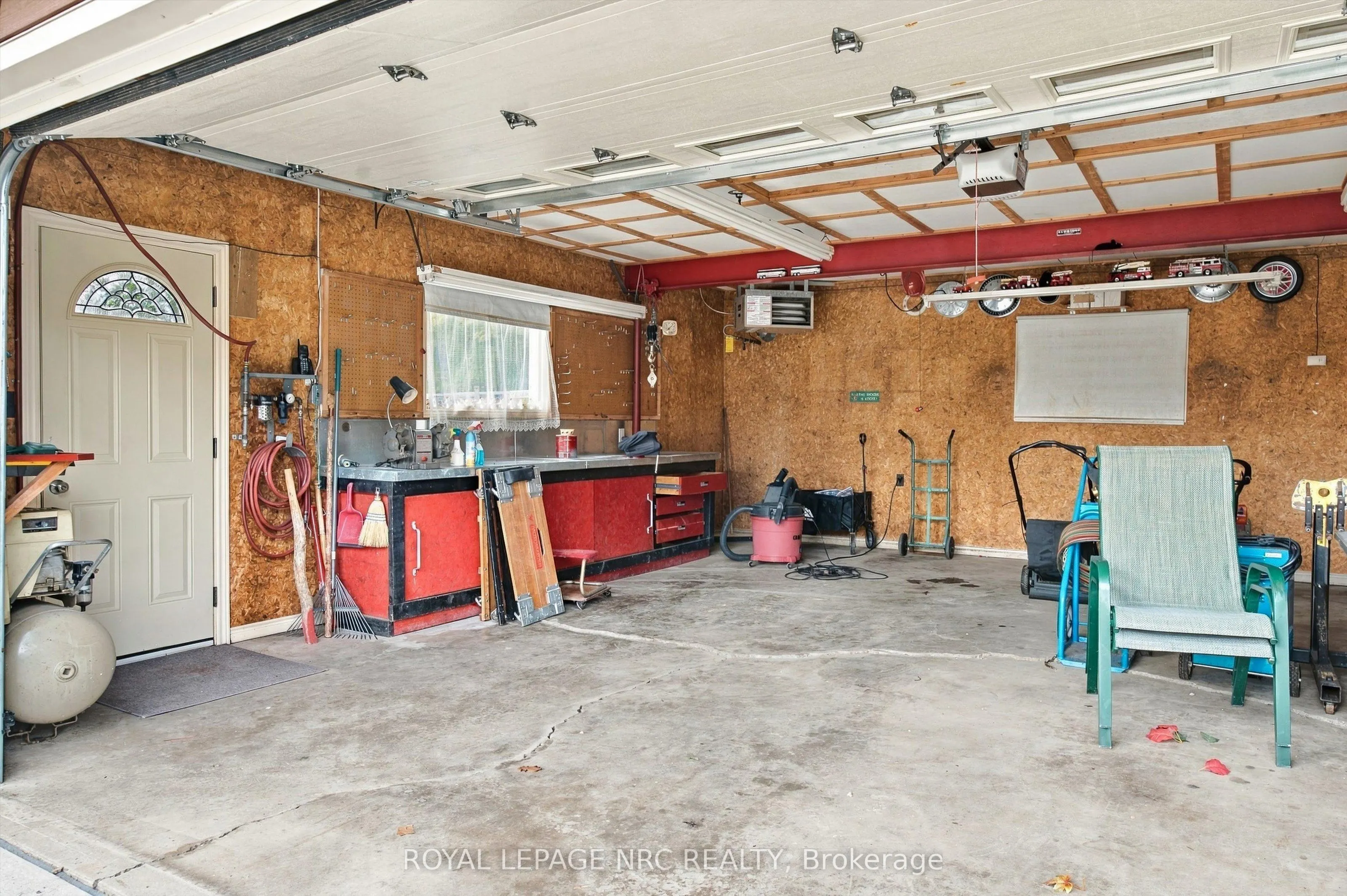 13 Hardwood Grove
