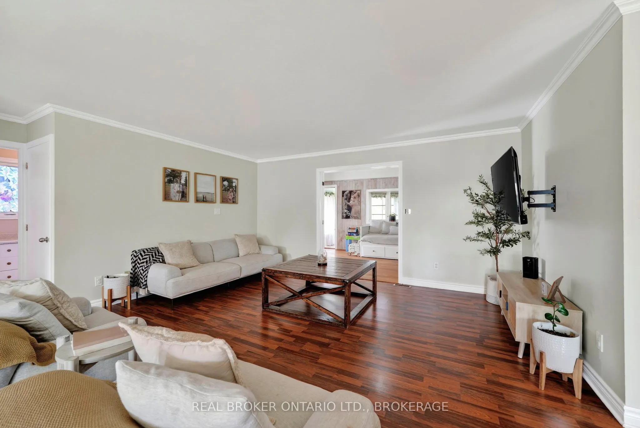 18 Frost Avenue