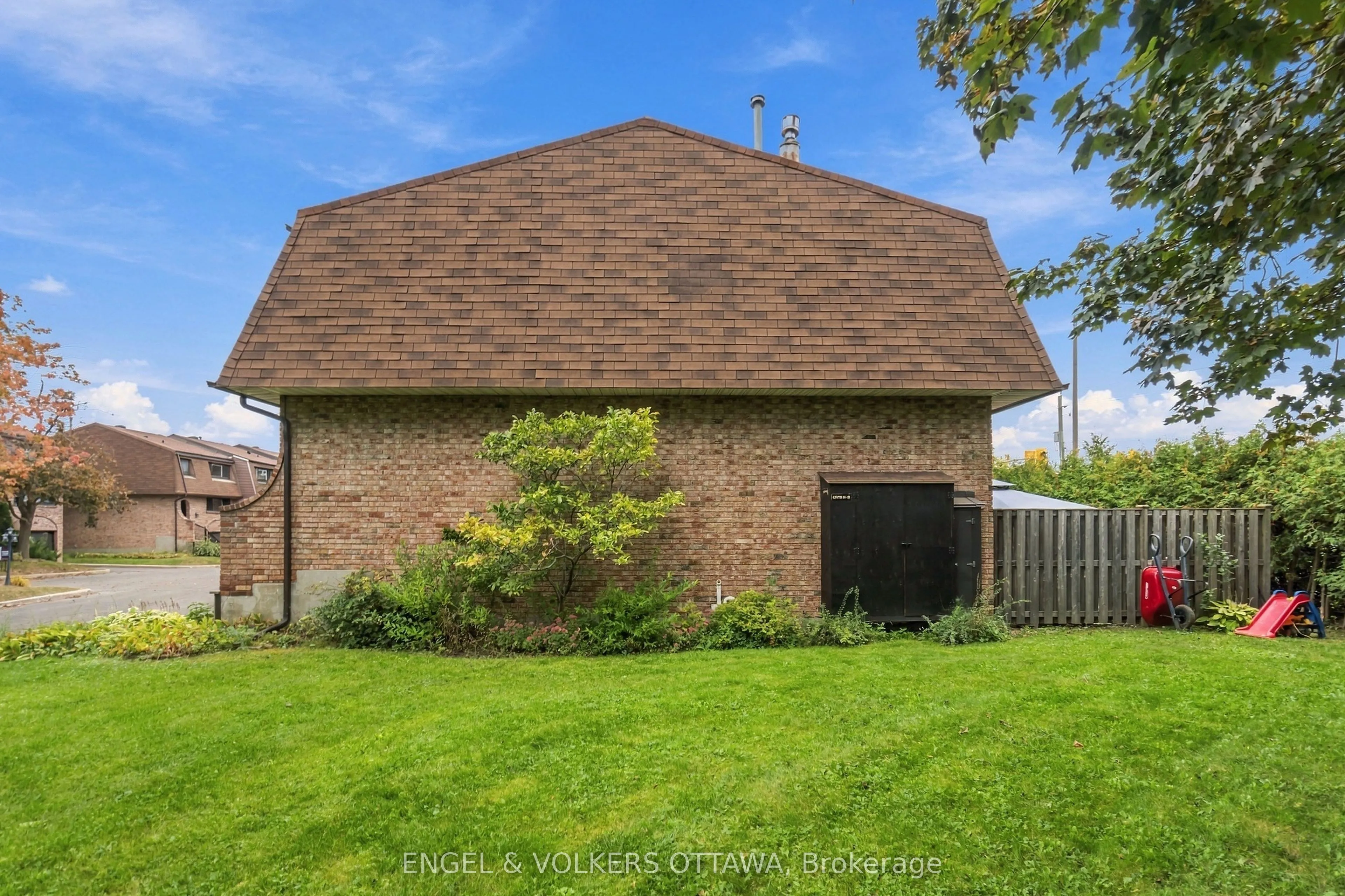 2 Bertona Street #18