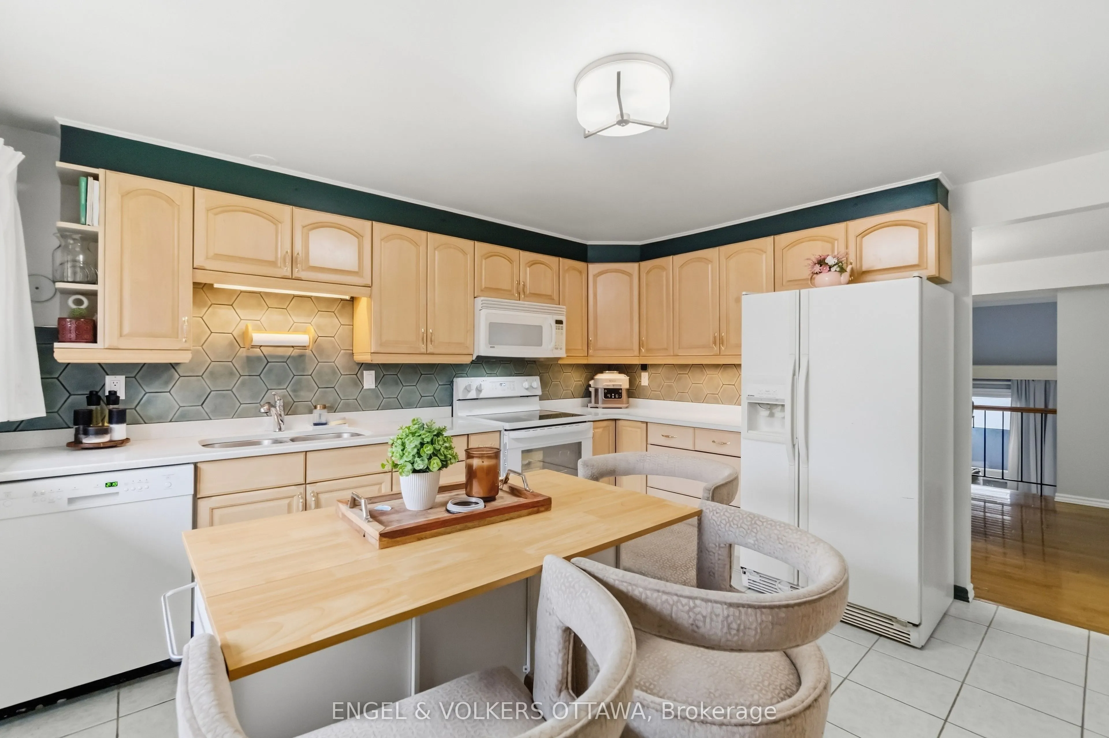 2 Bertona Street #18