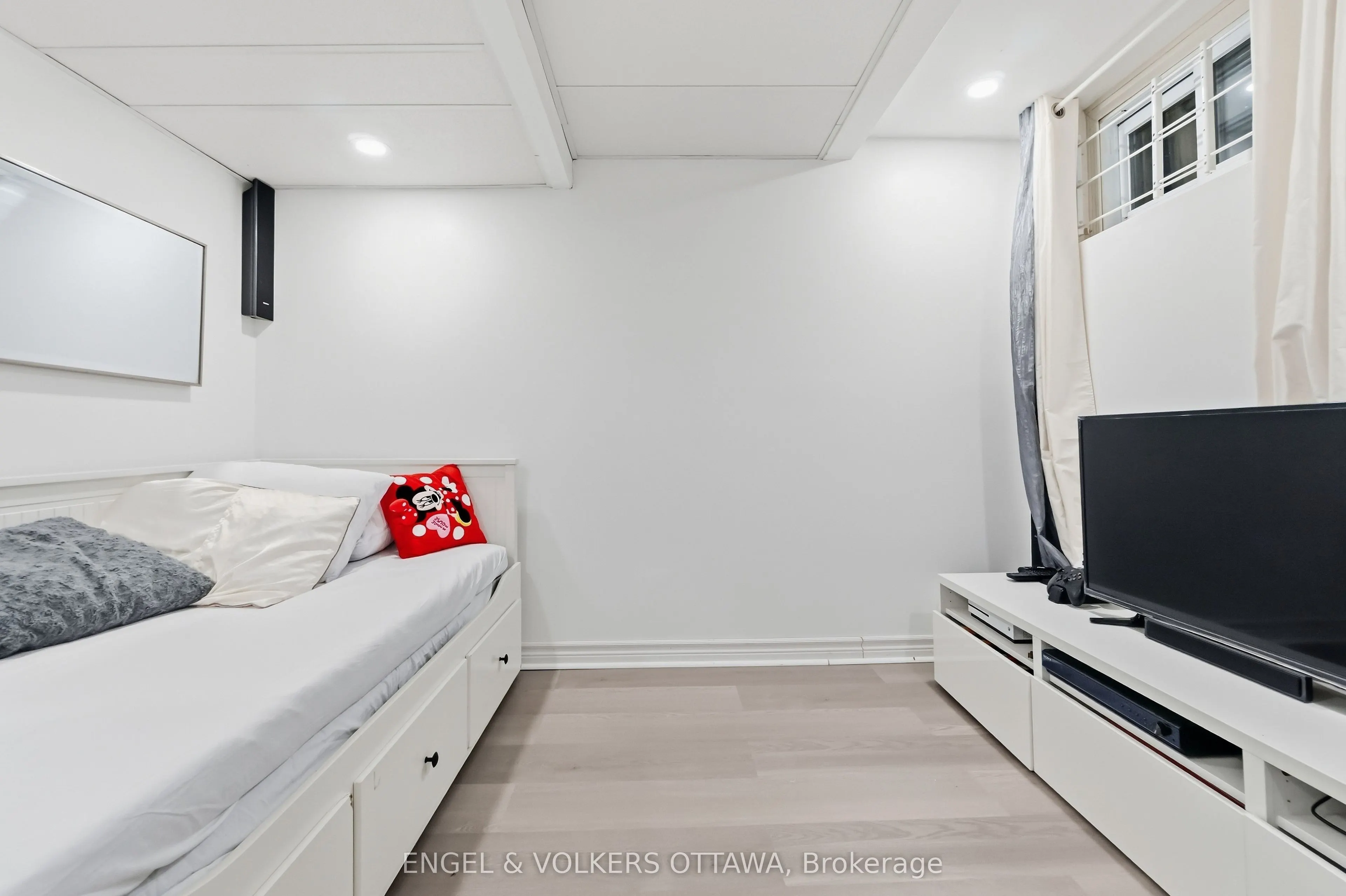 2 Bertona Street #18