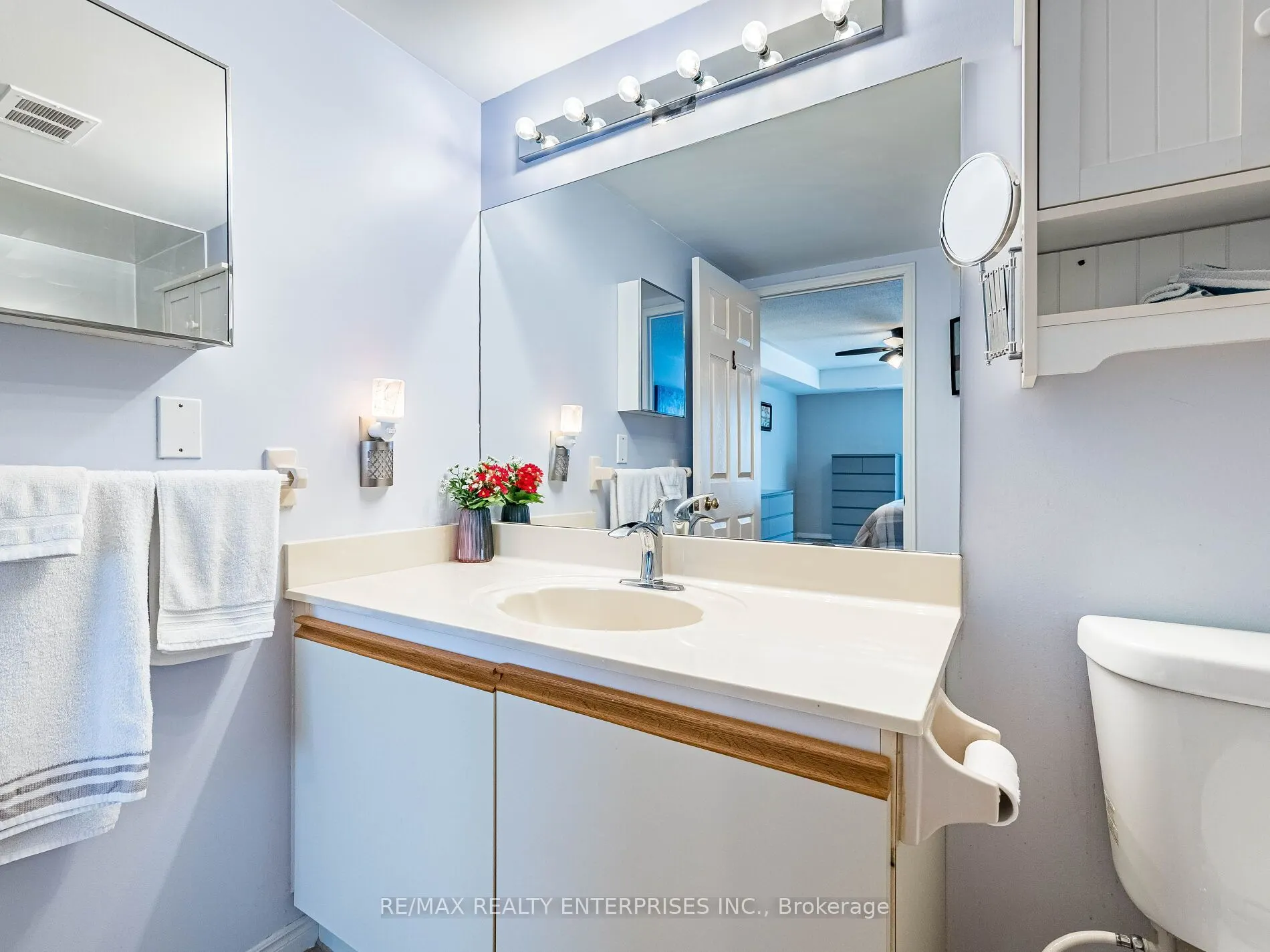 3267 King Street E #105