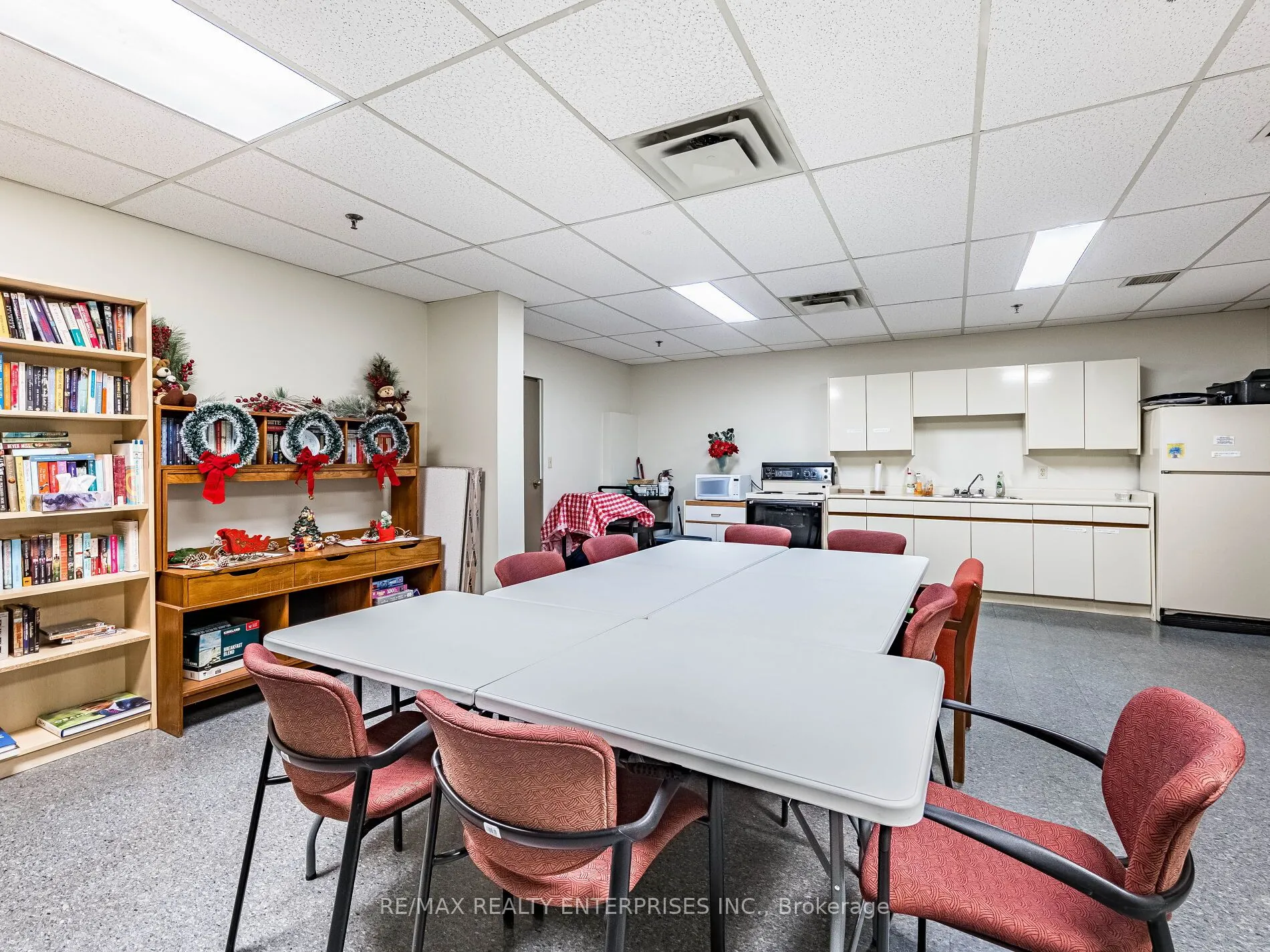3267 King Street E #105
