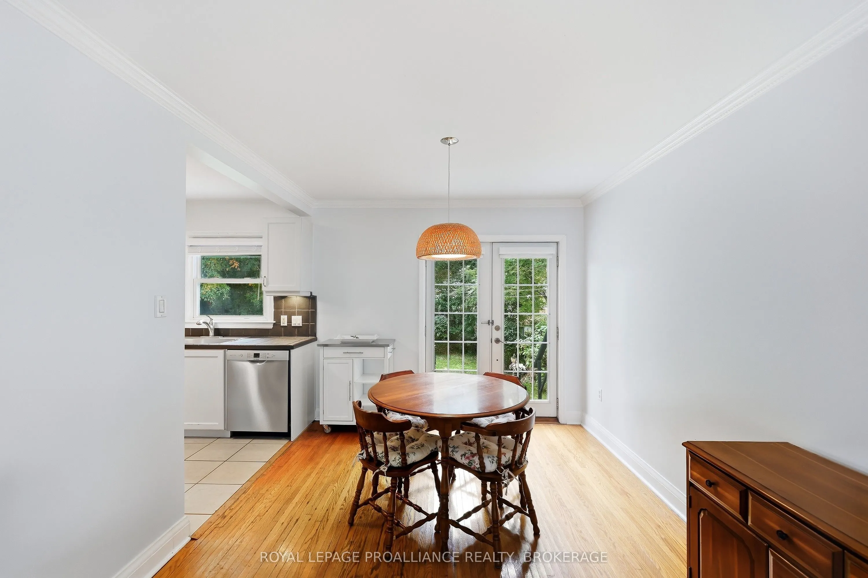 151 Hawthorne Avenue