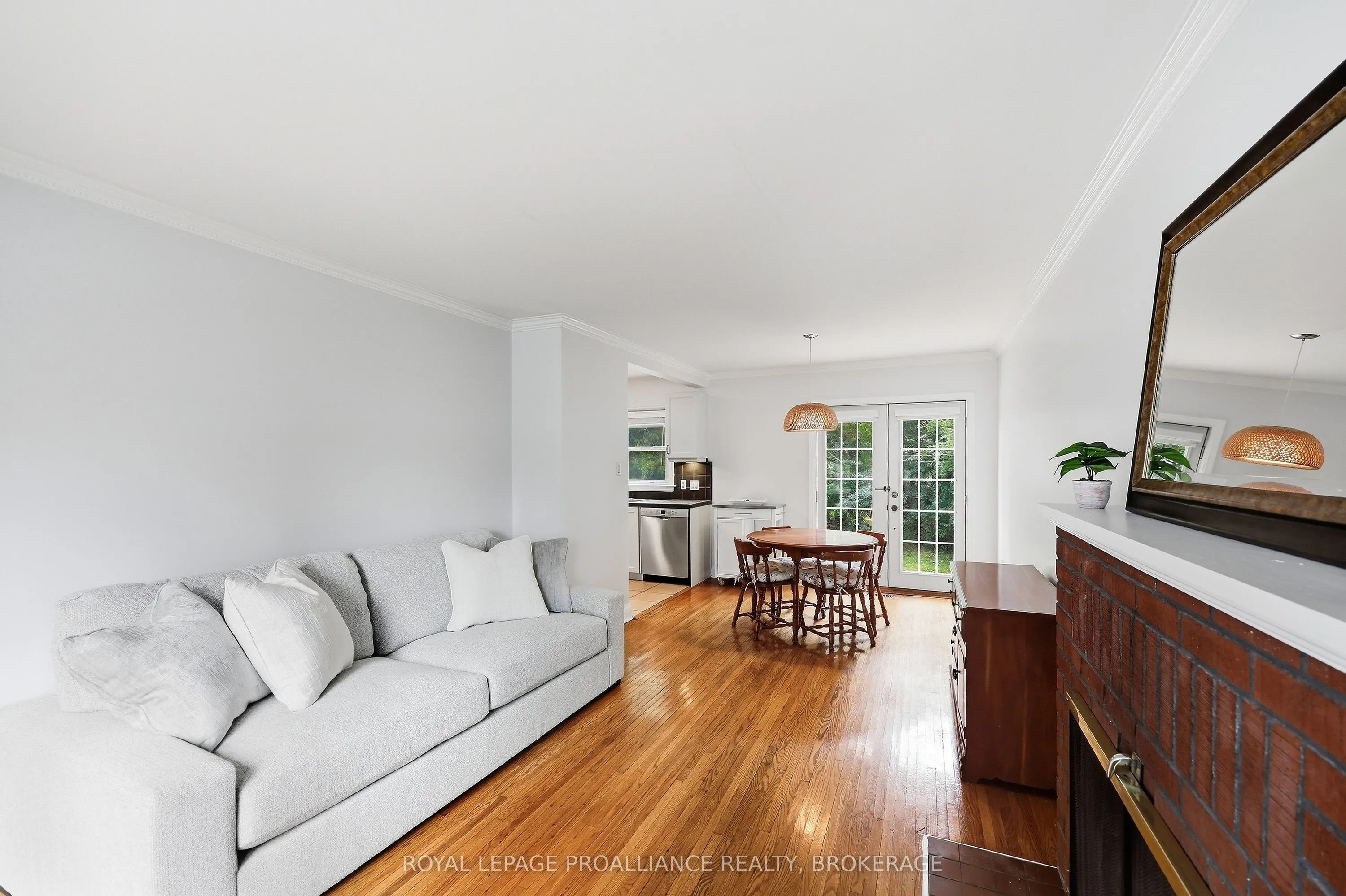 151 Hawthorne Avenue