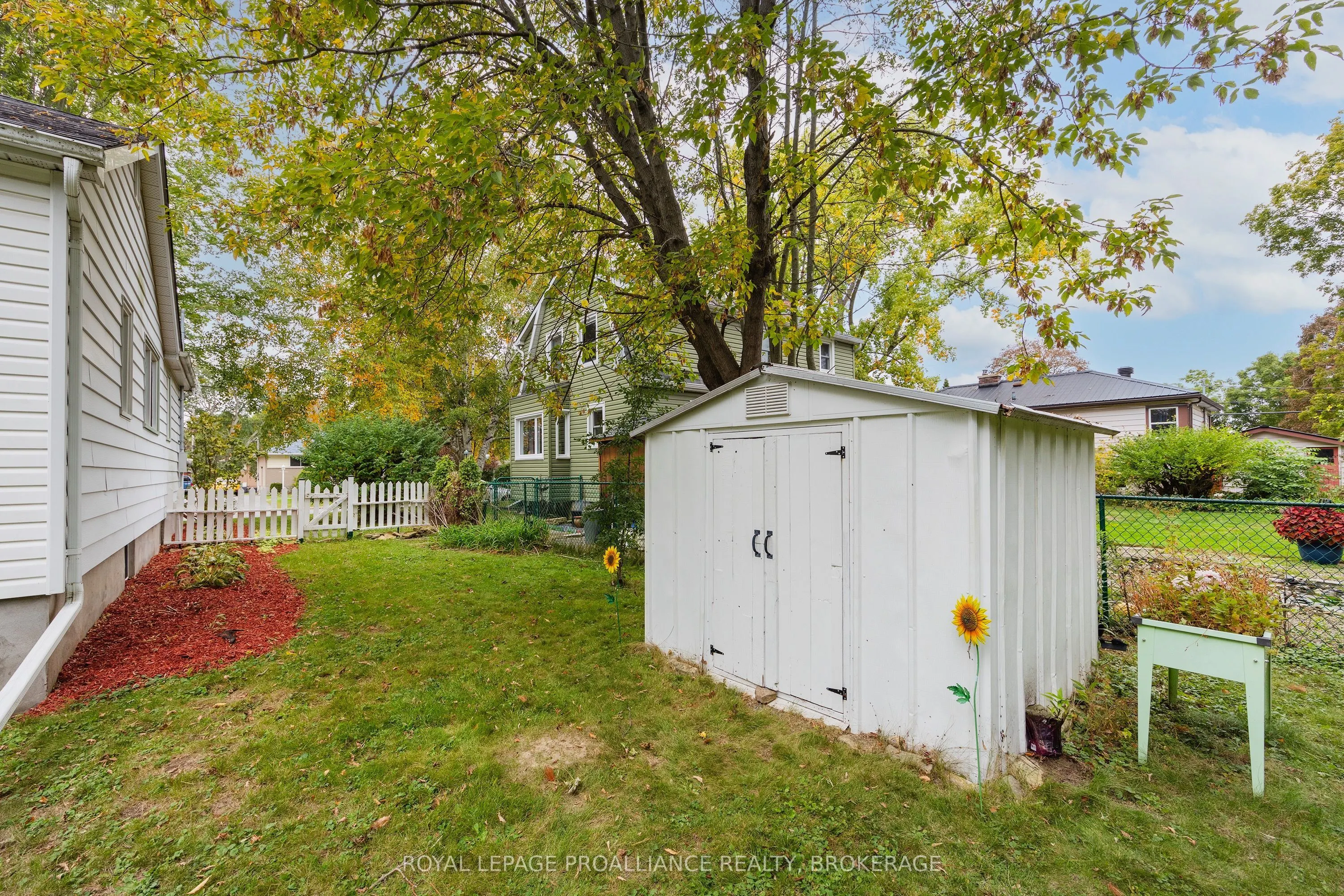 151 Hawthorne Avenue