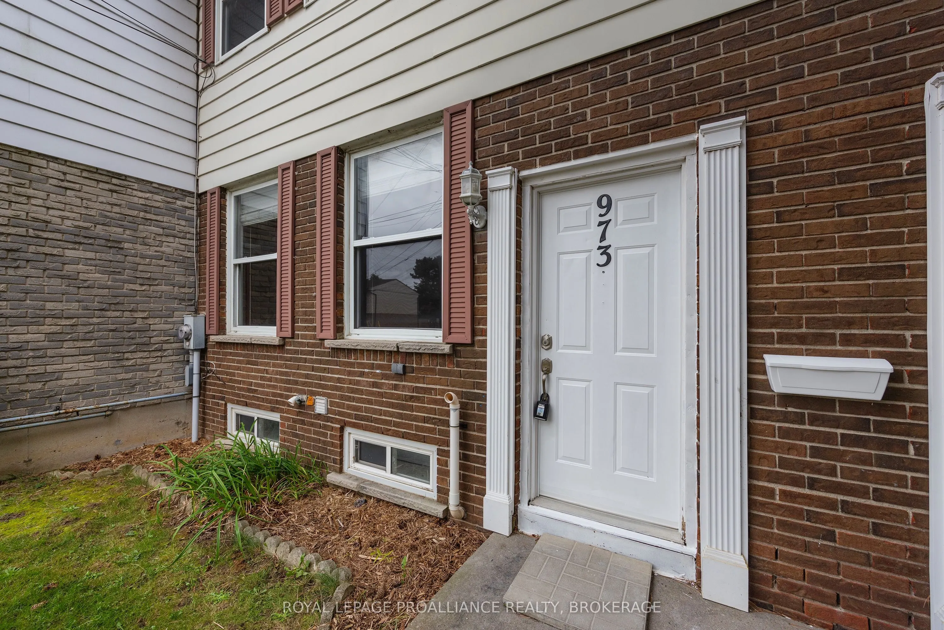 973 Oakview Avenue #61