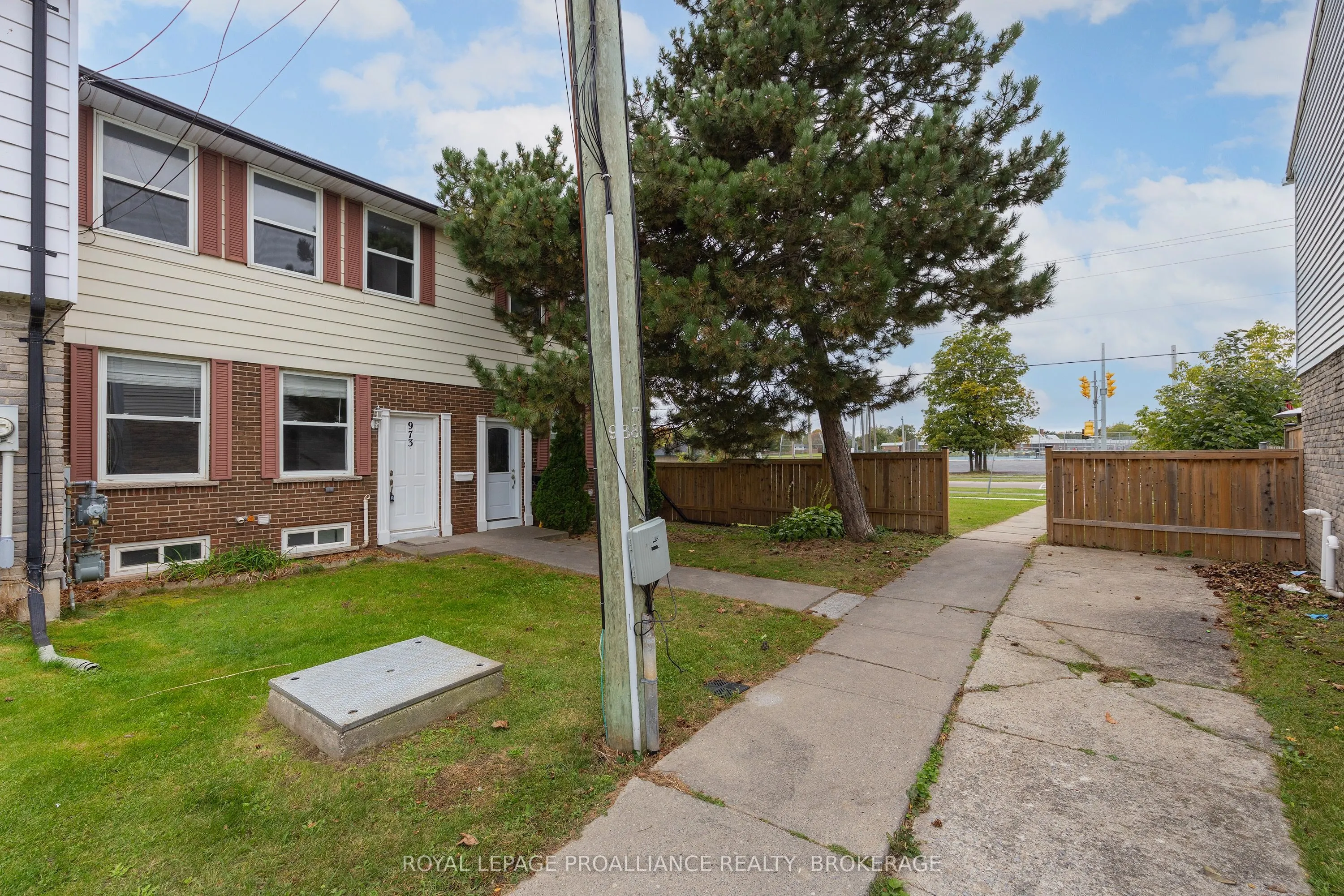 973 Oakview Avenue #61