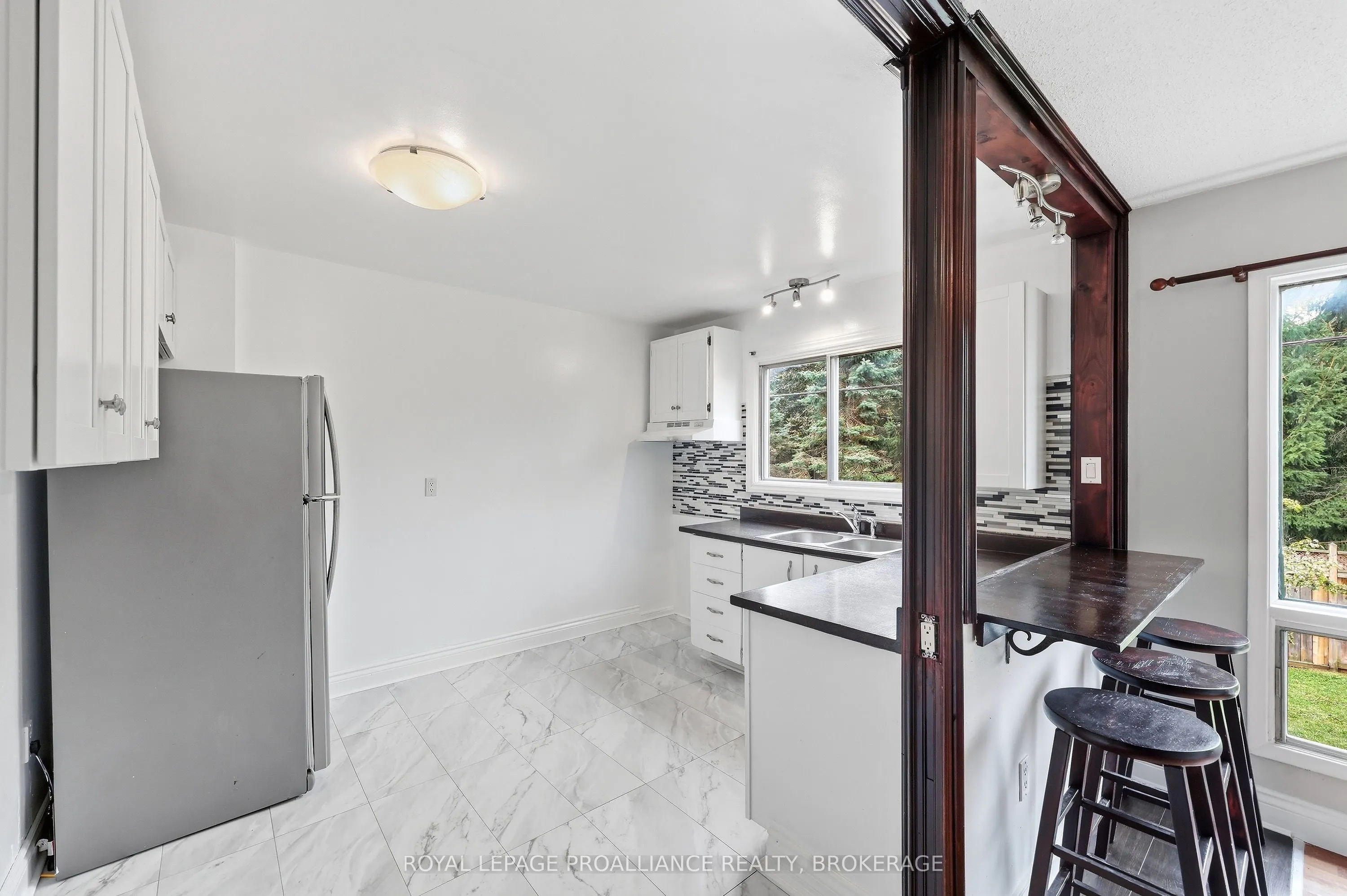 973 Oakview Avenue #61
