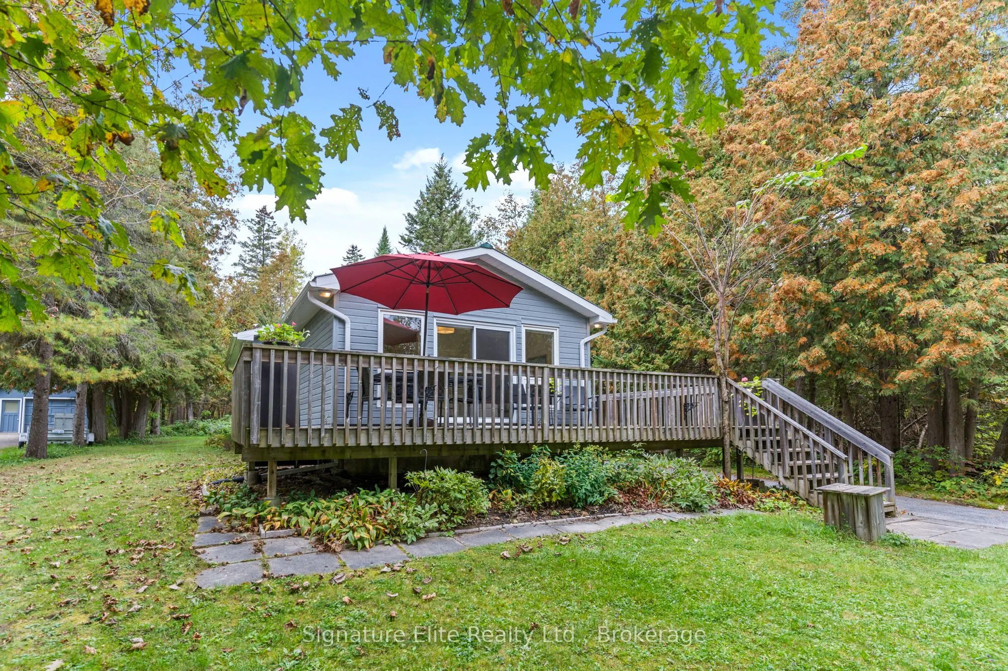 985 North Bay Drive