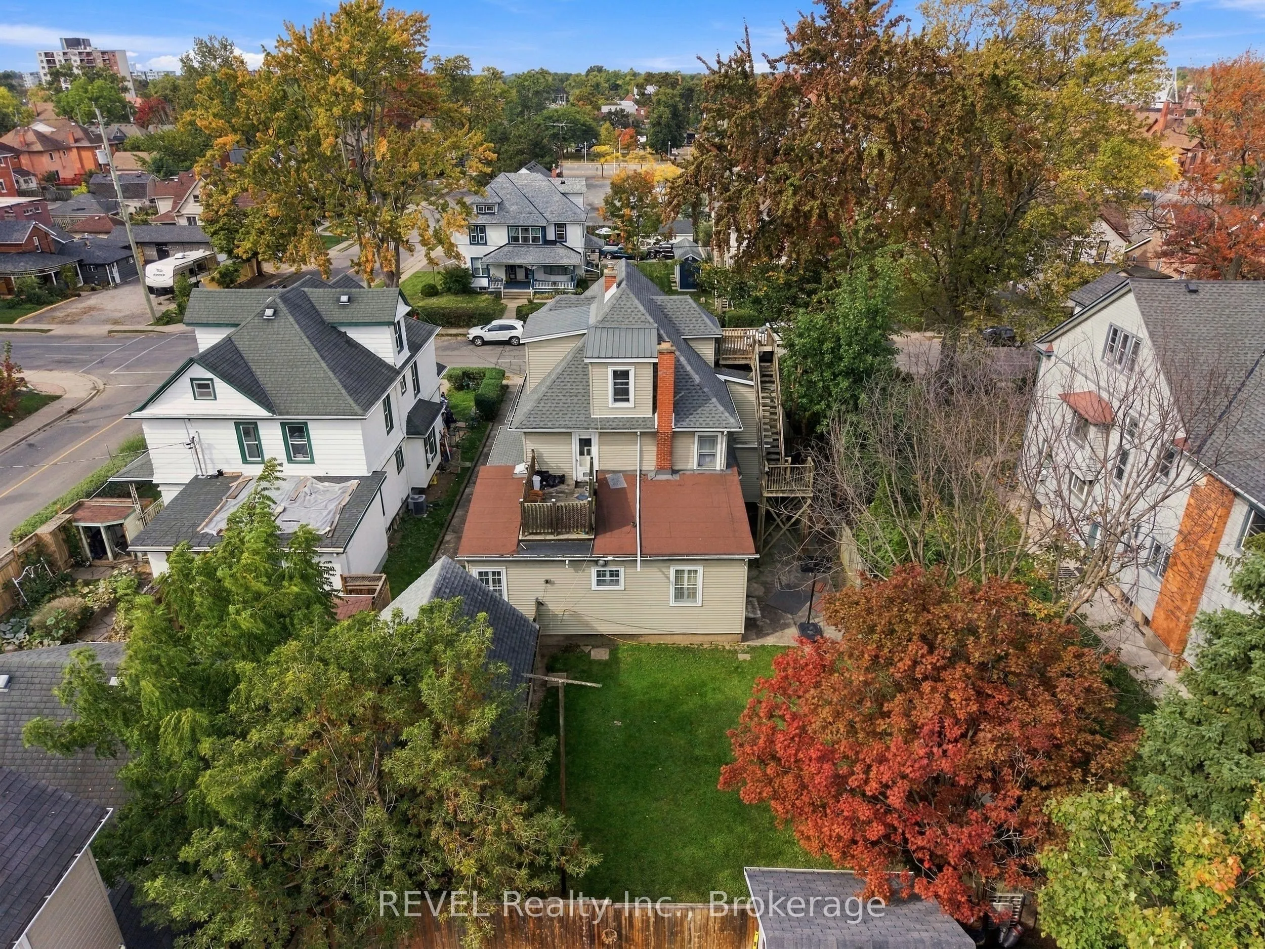 132 Hellems Avenue