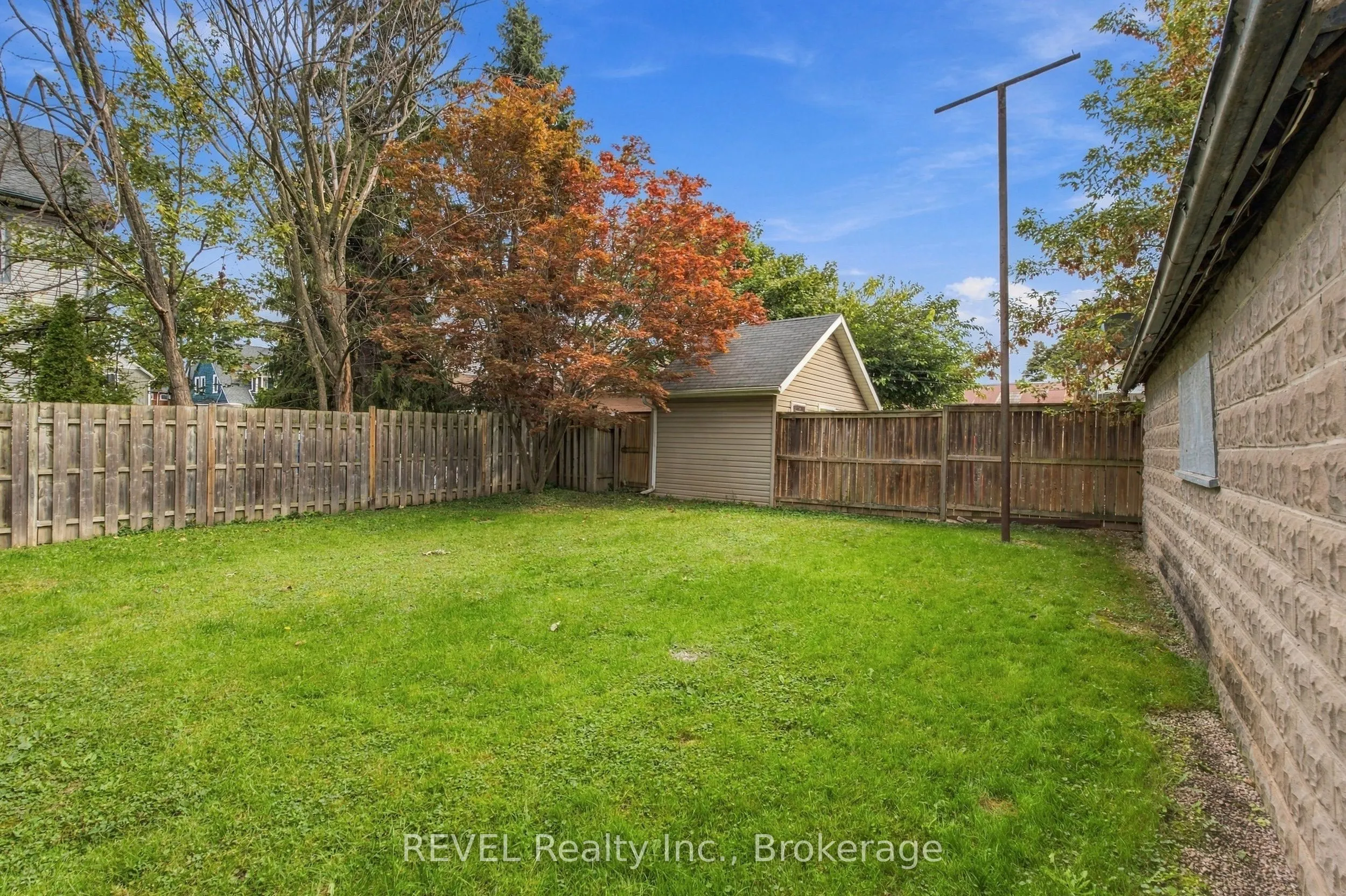 132 Hellems Avenue