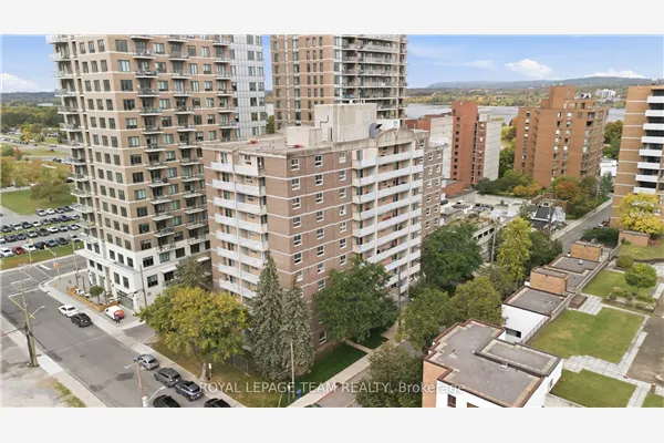 110 Forward Avenue #304