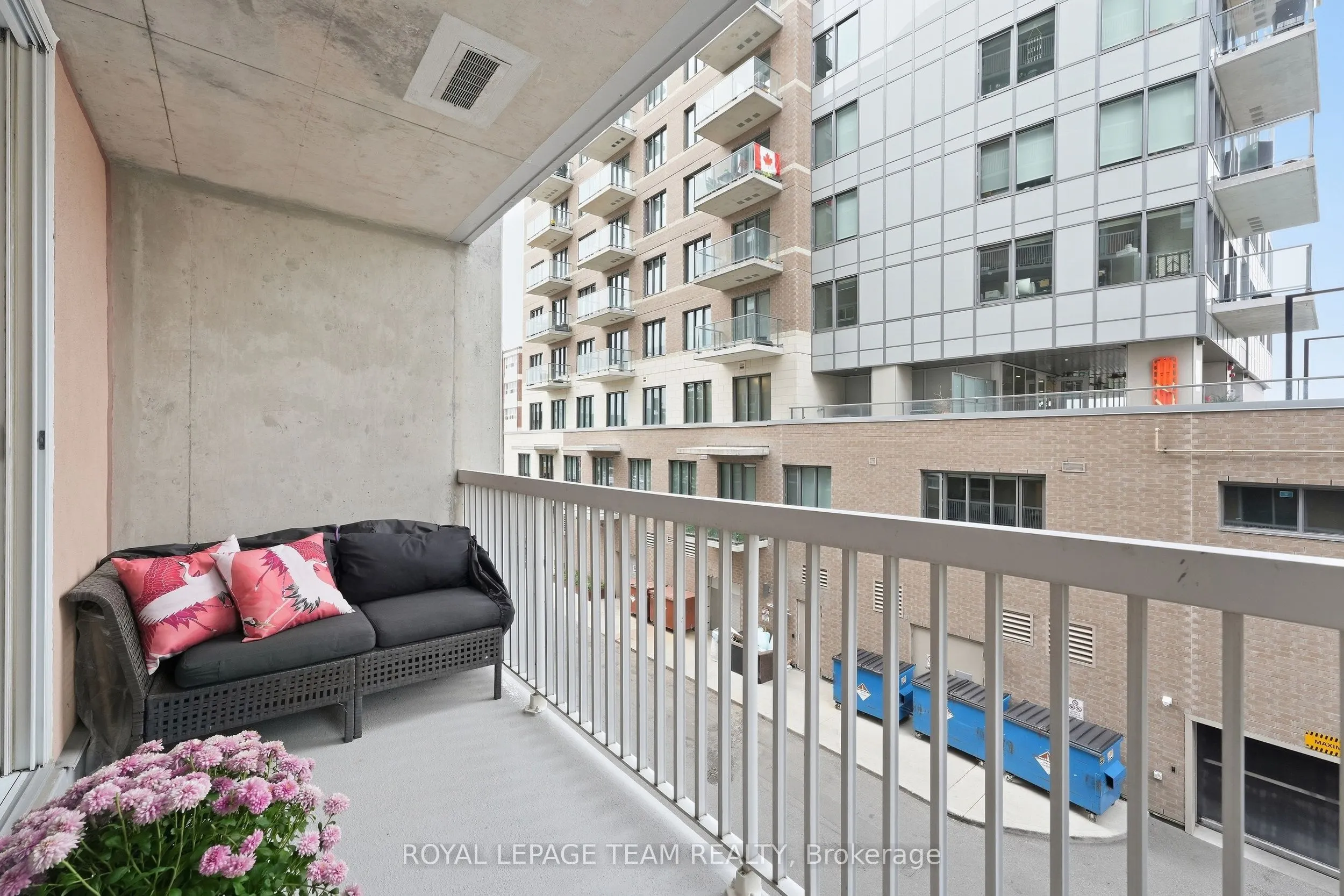 110 Forward Avenue #304