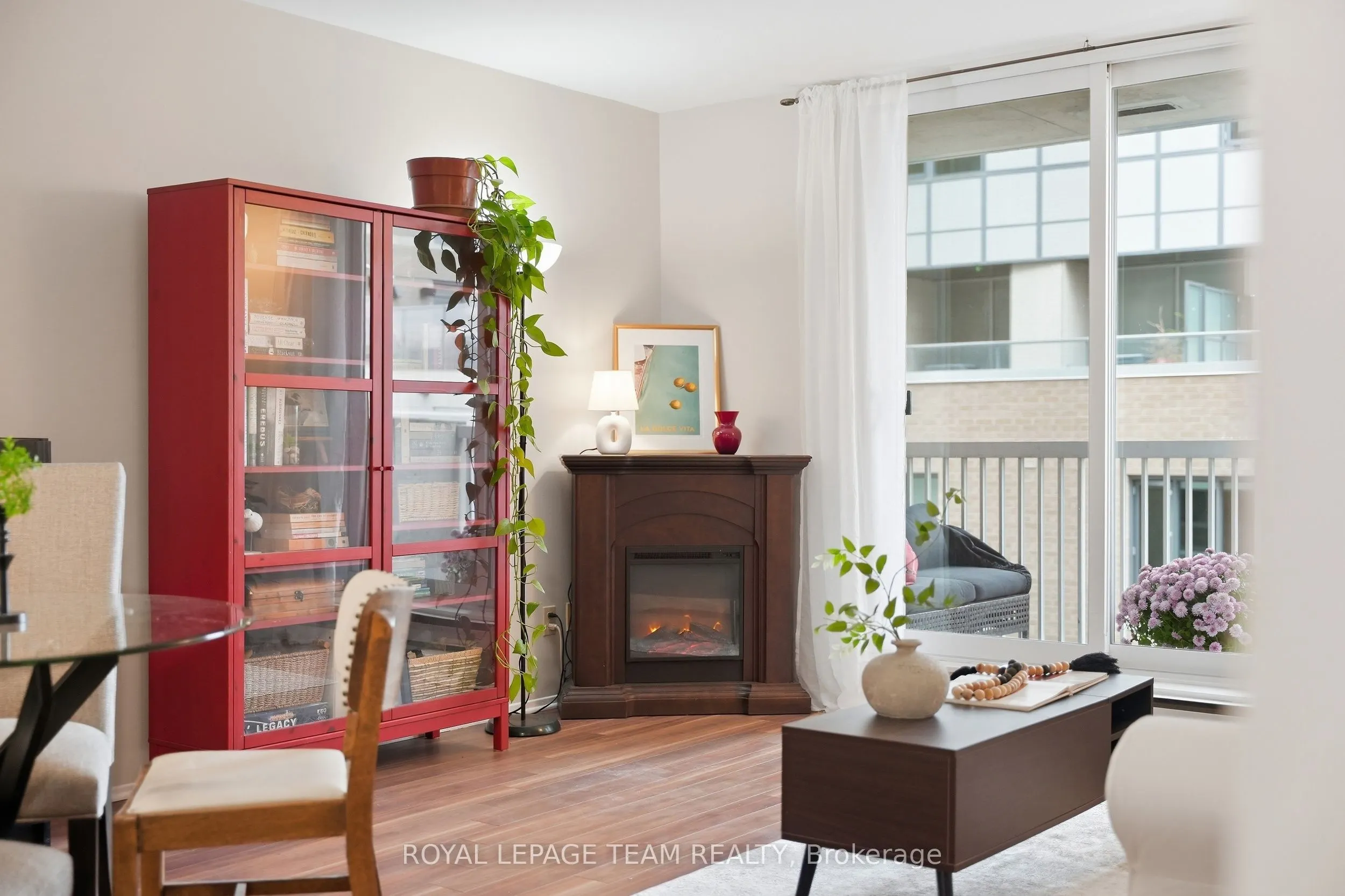 110 Forward Avenue #304