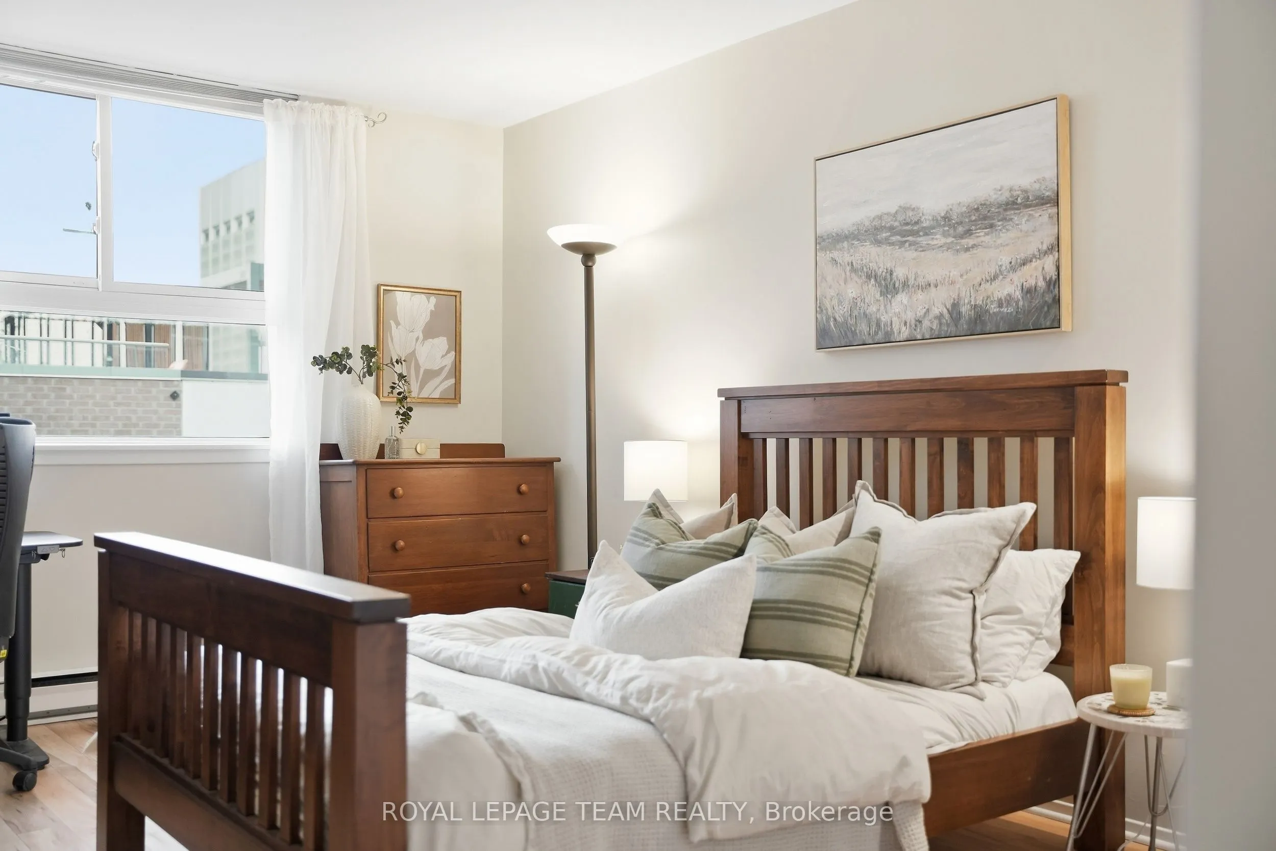 110 Forward Avenue #304