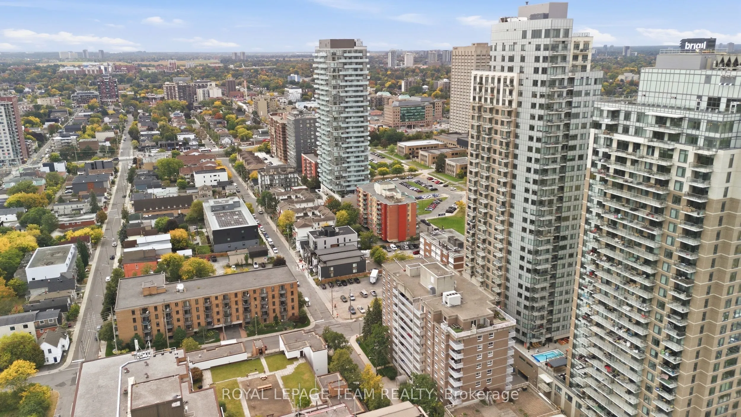 110 Forward Avenue #304