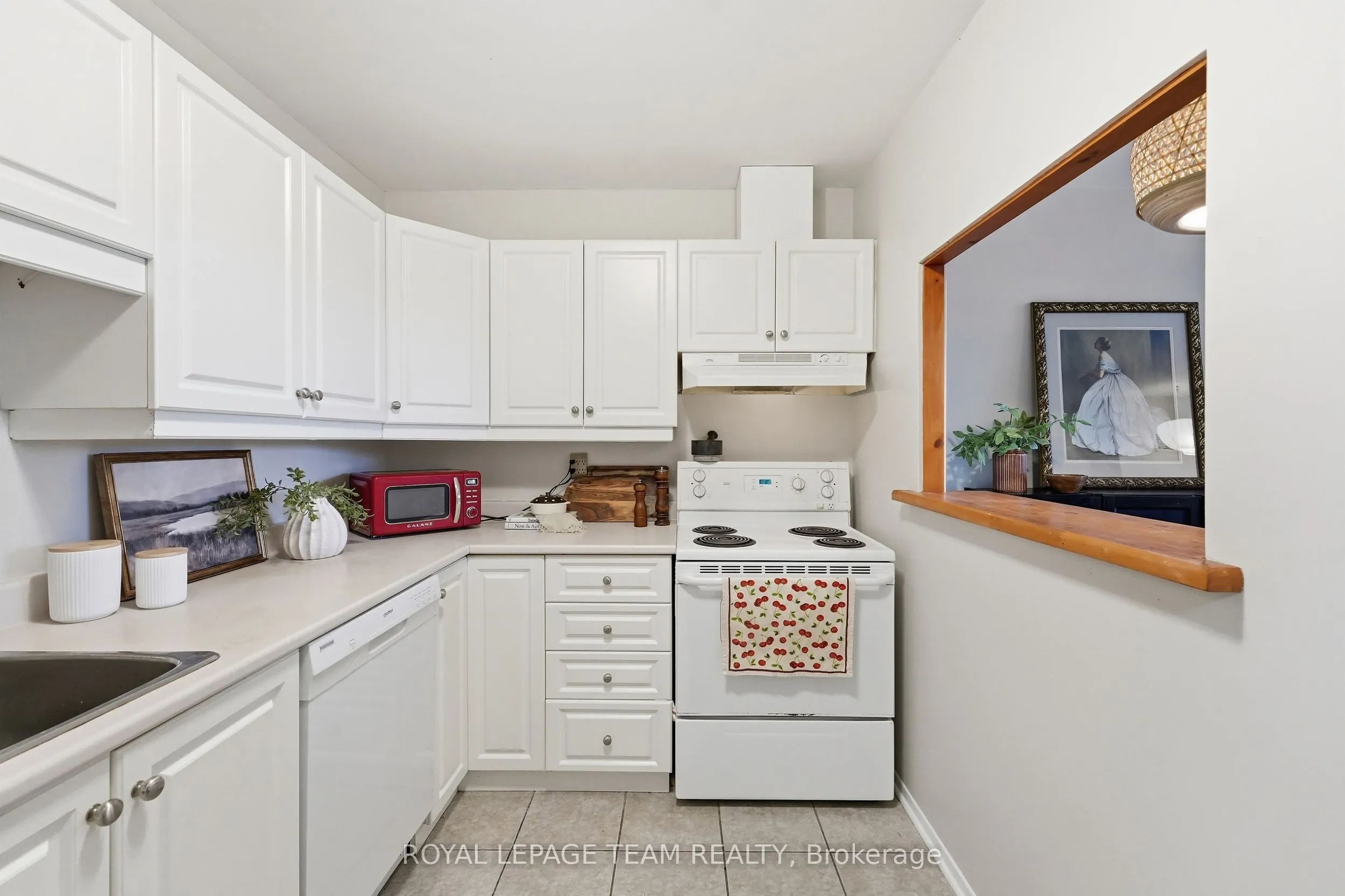 110 Forward Avenue #304