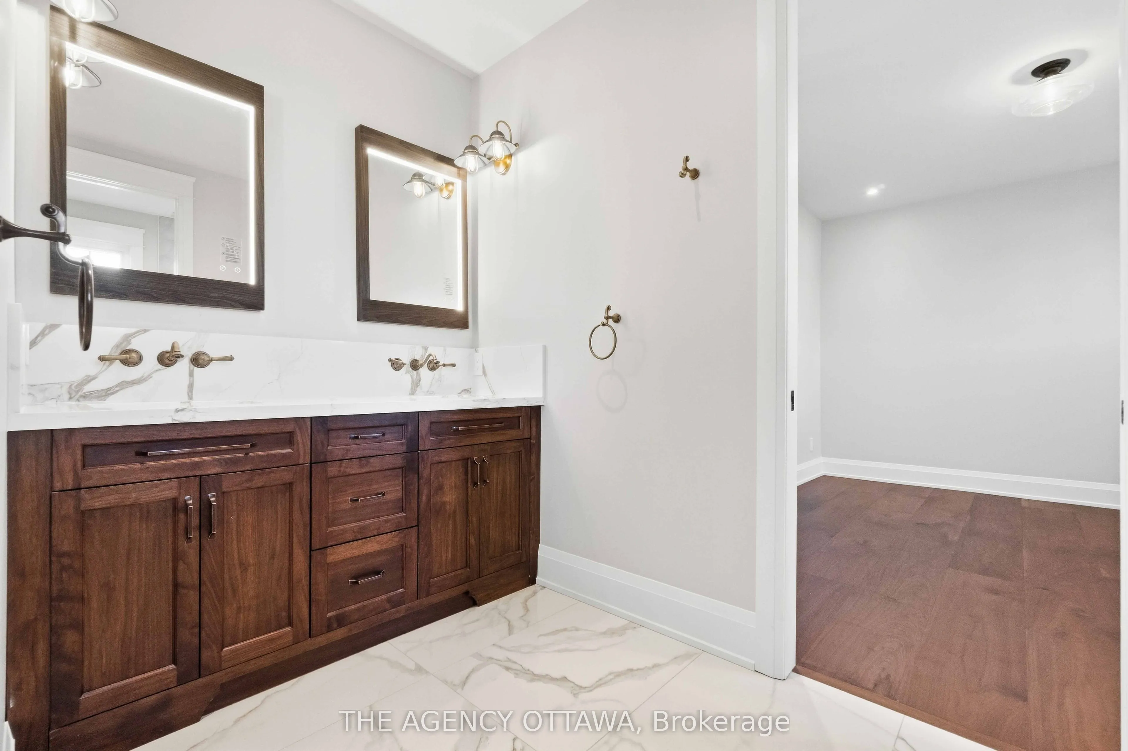 432 Ashbee Court