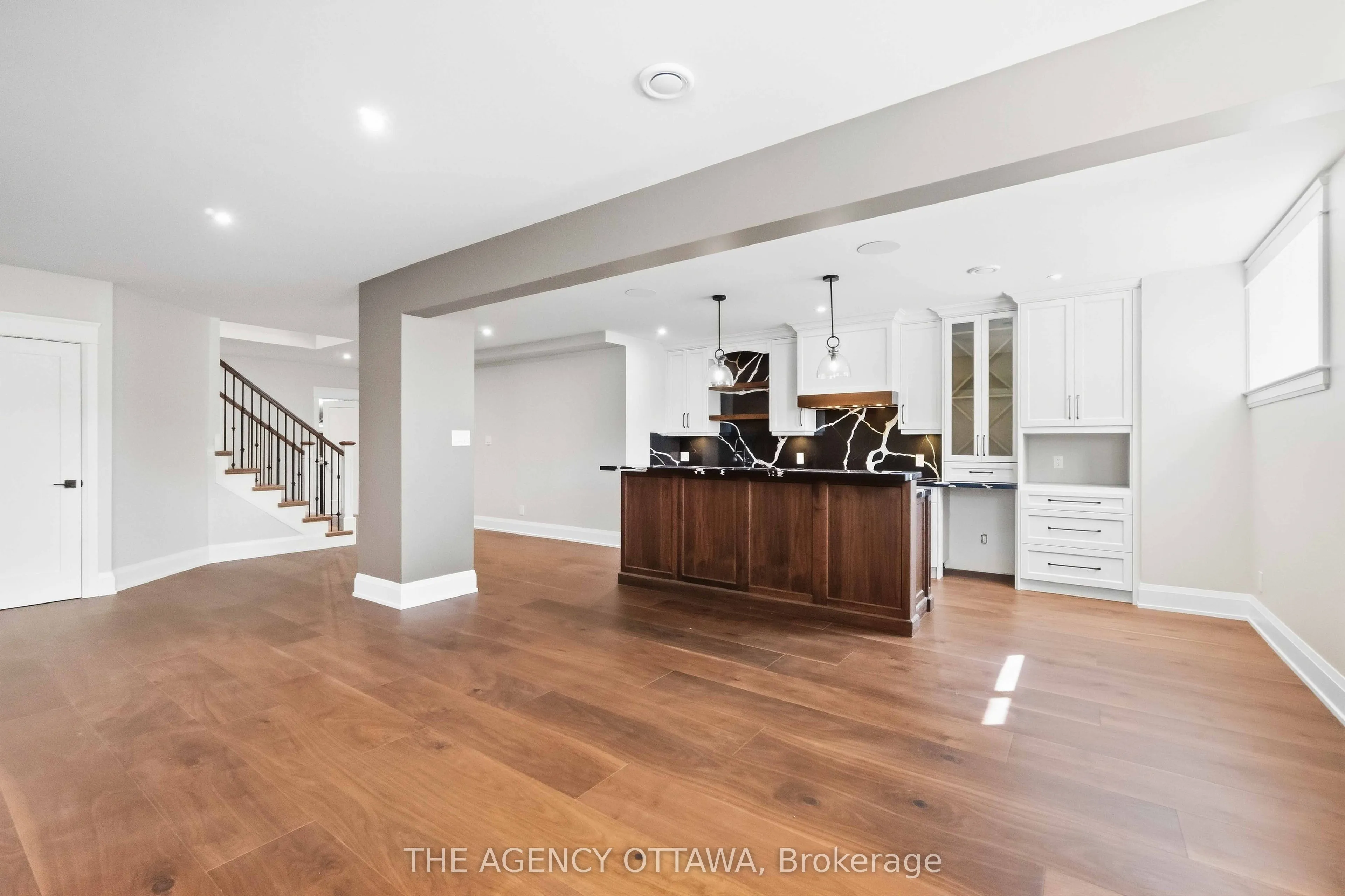432 Ashbee Court