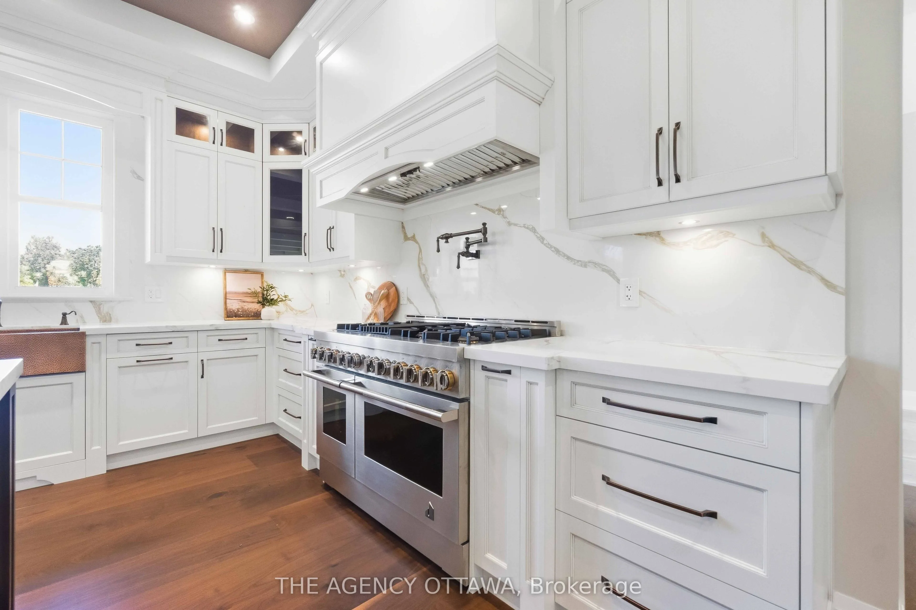 432 Ashbee Court