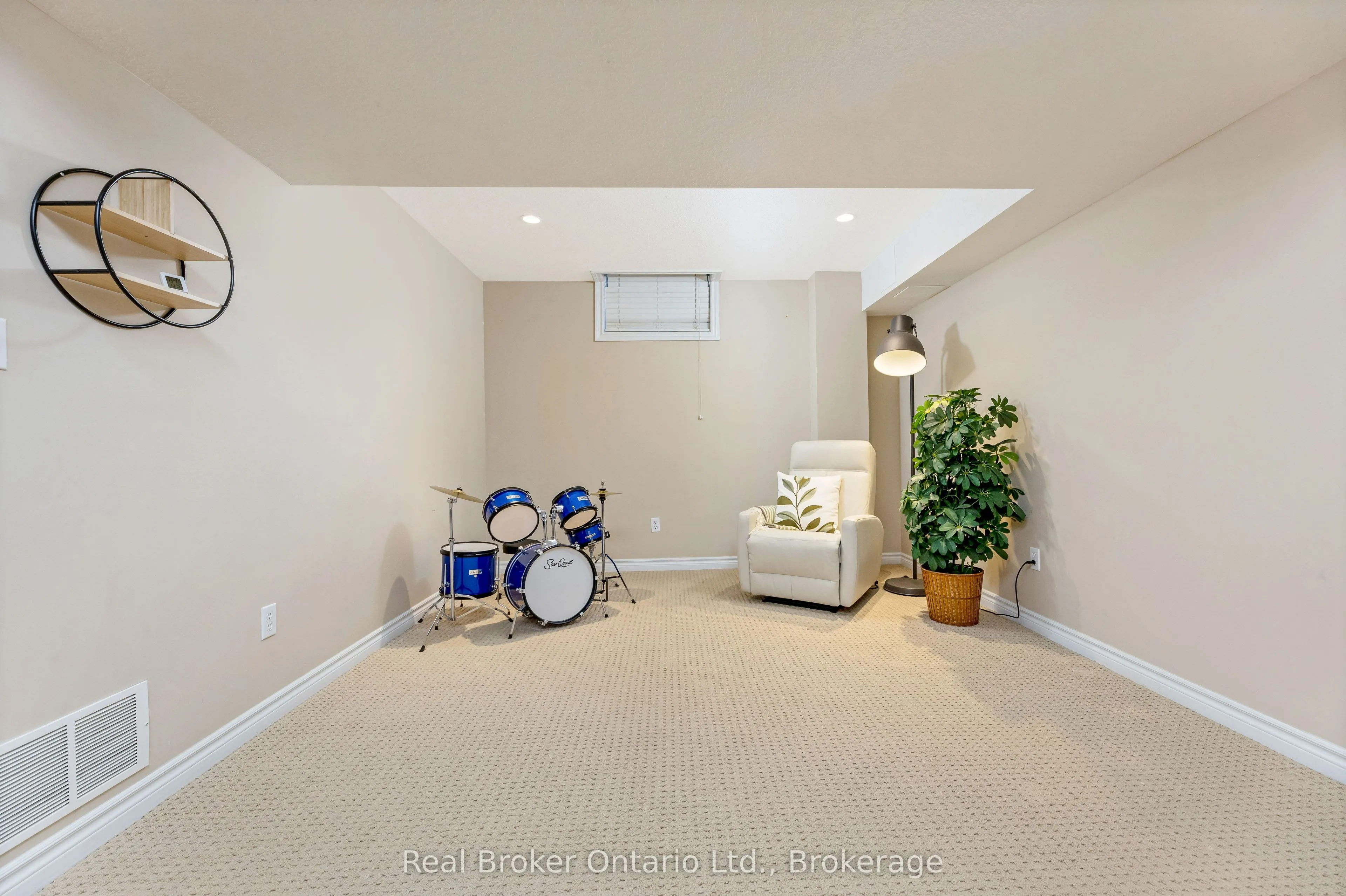 22 ATTO Drive