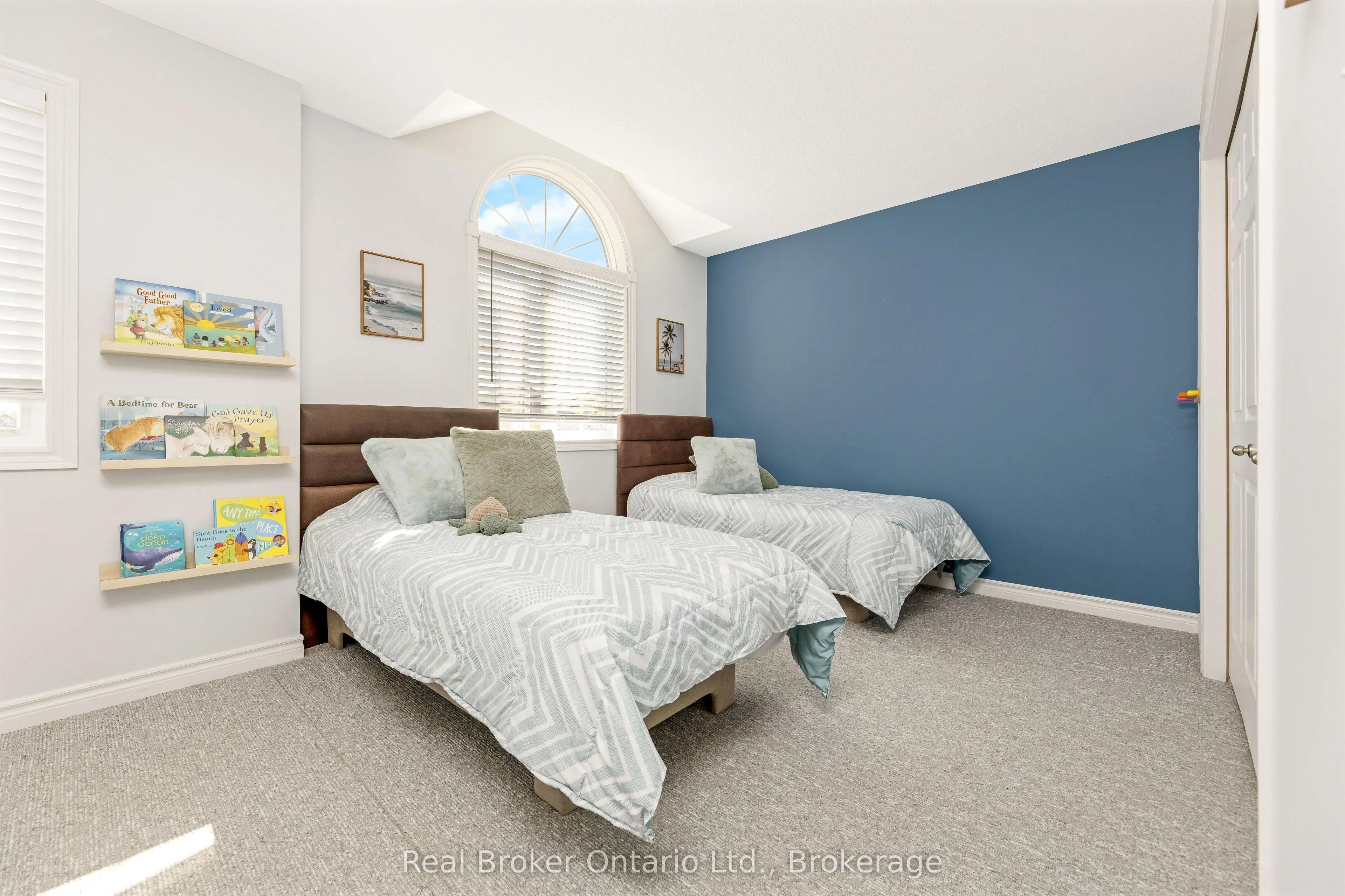 22 ATTO Drive