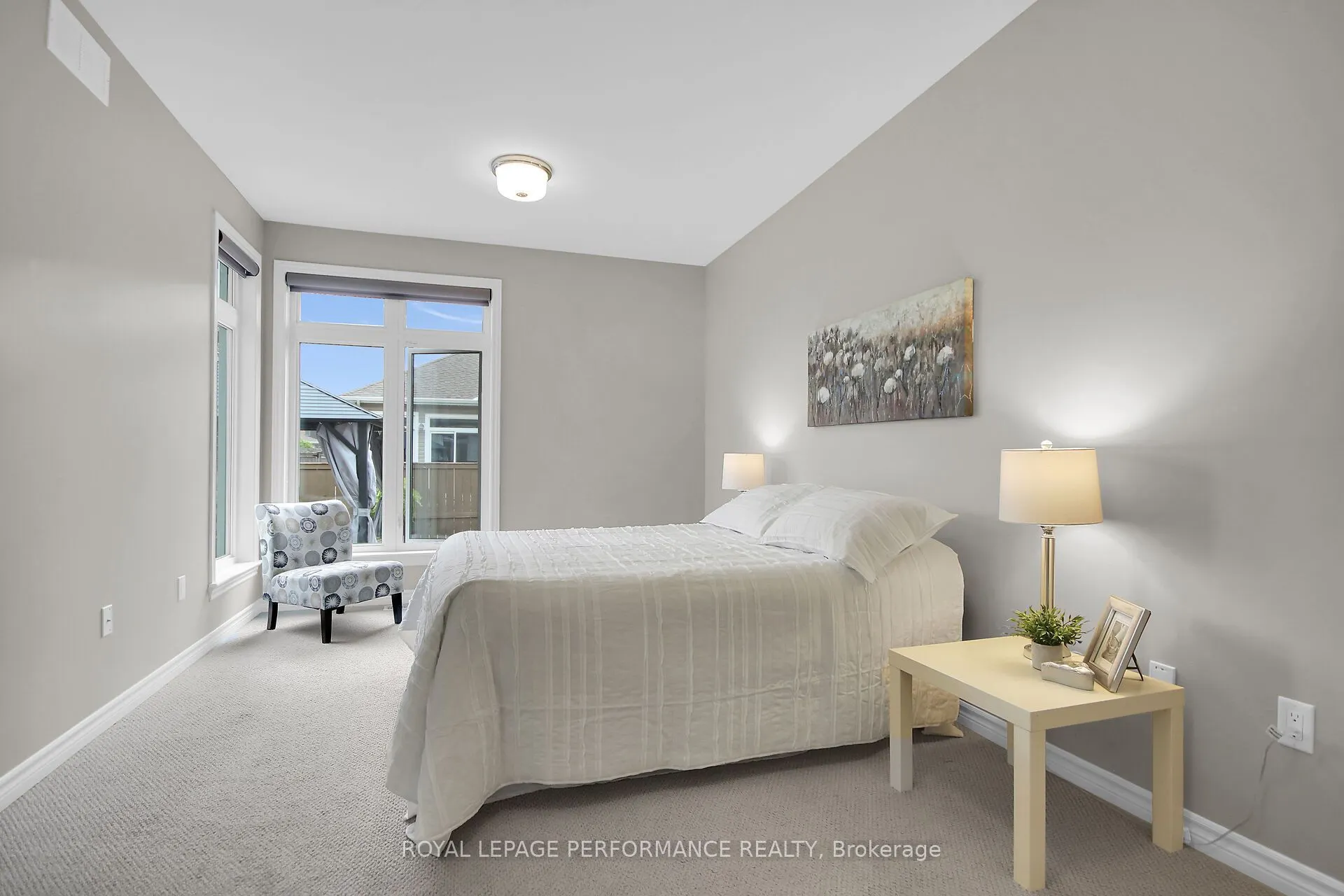 522 Silverbell Crescent