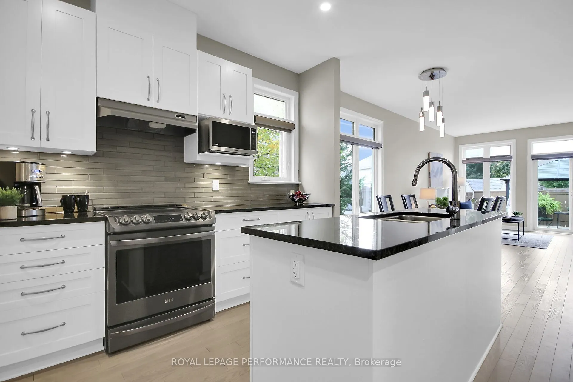 522 Silverbell Crescent