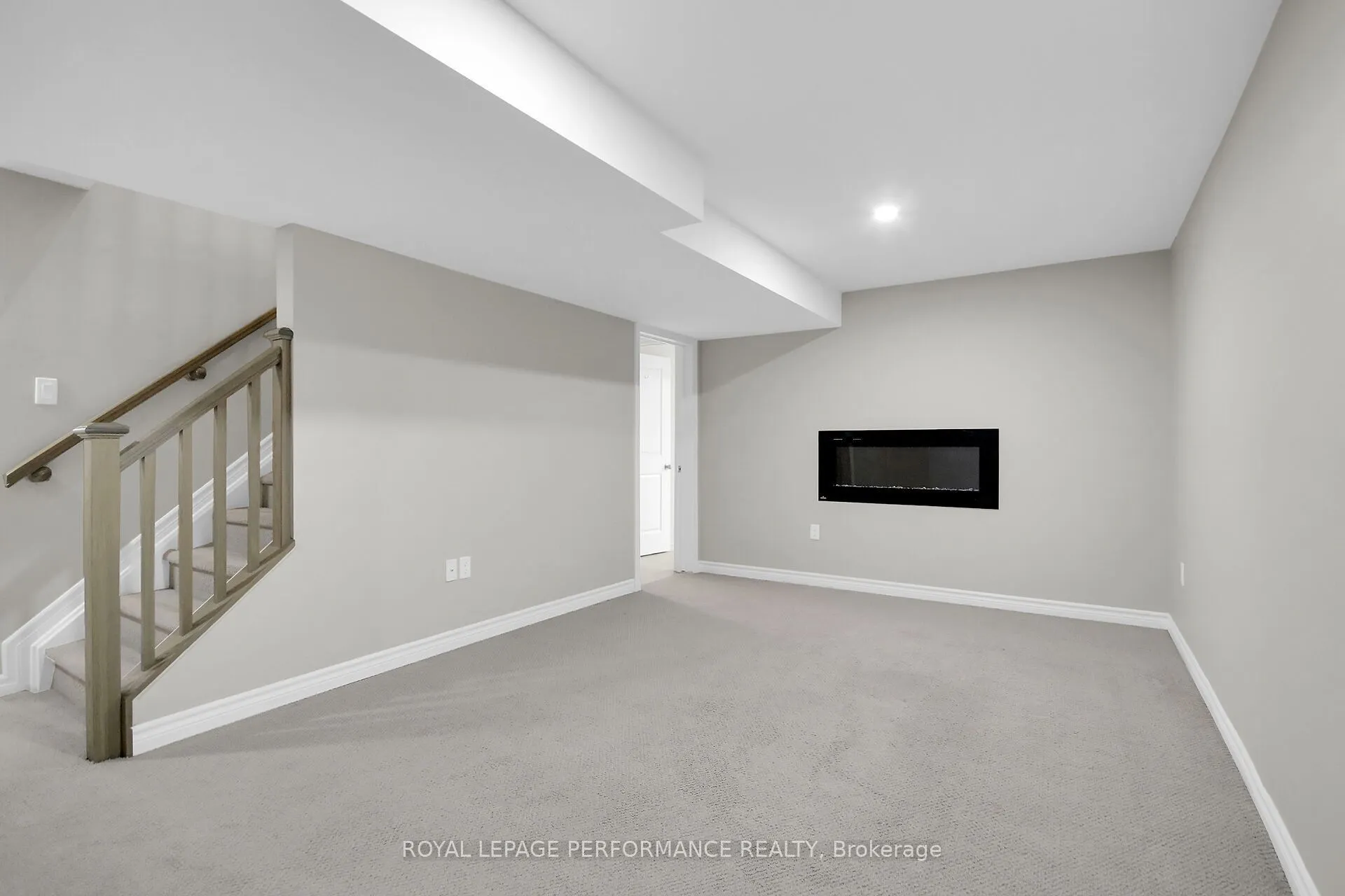 522 Silverbell Crescent