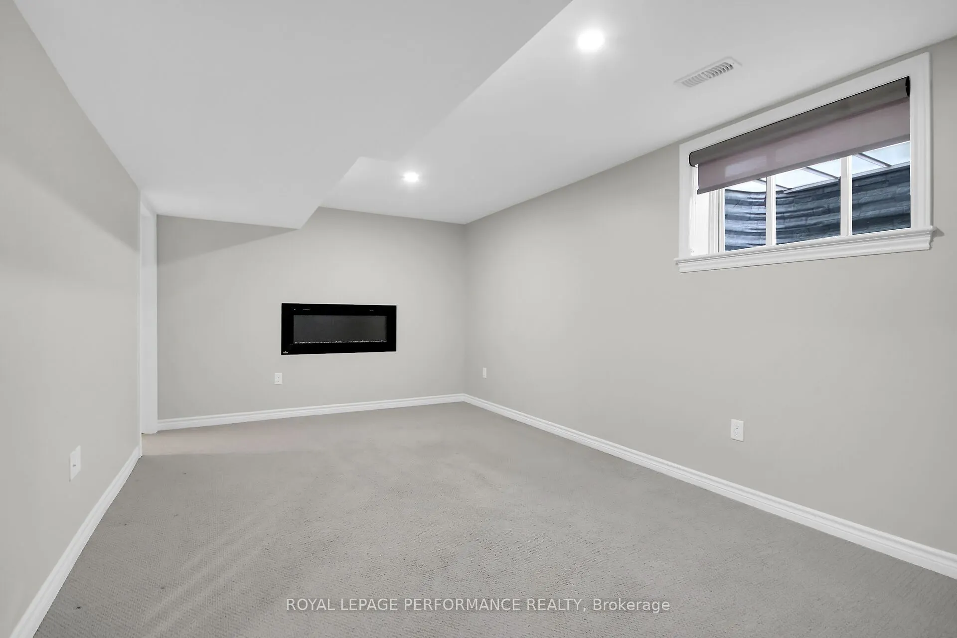 522 Silverbell Crescent