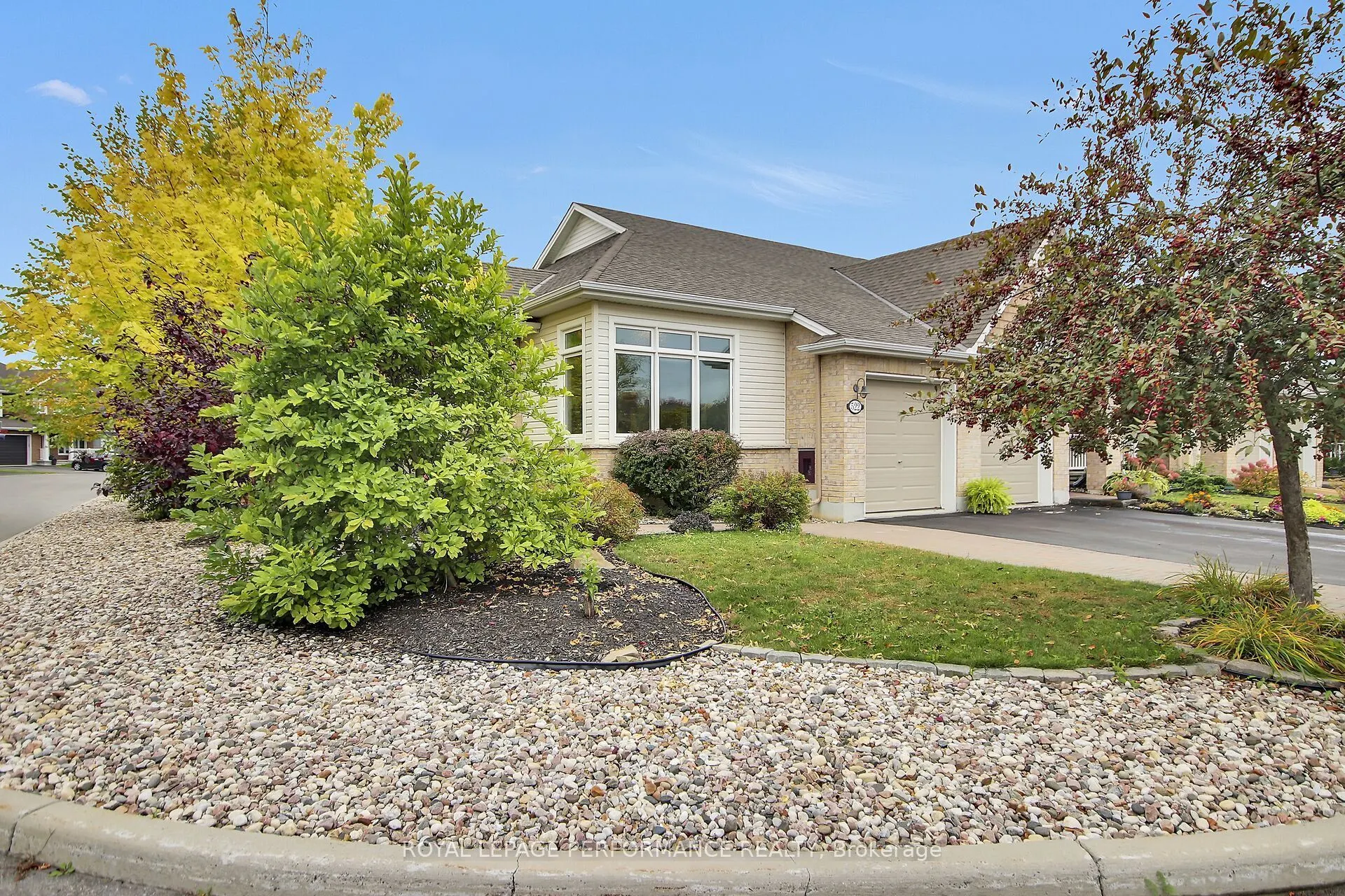 522 Silverbell Crescent