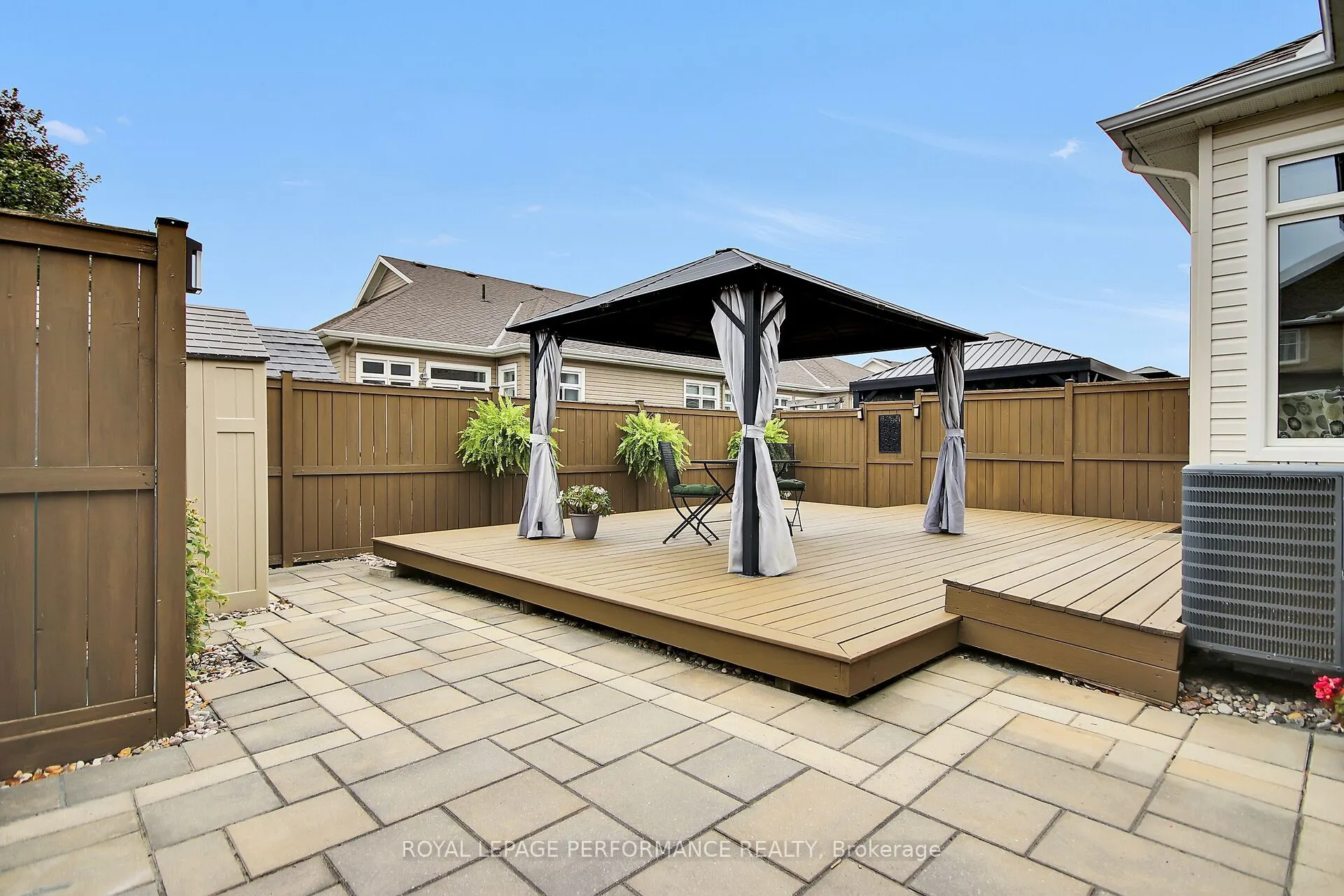 522 Silverbell Crescent