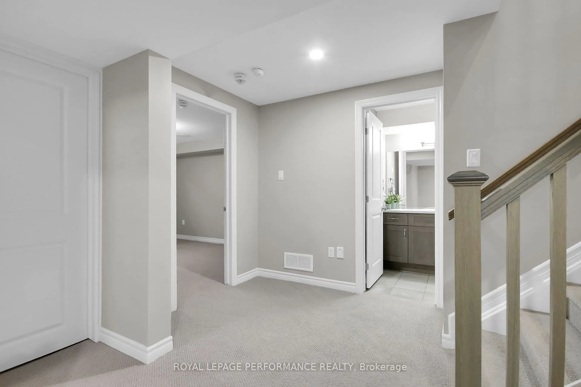 522 Silverbell Crescent