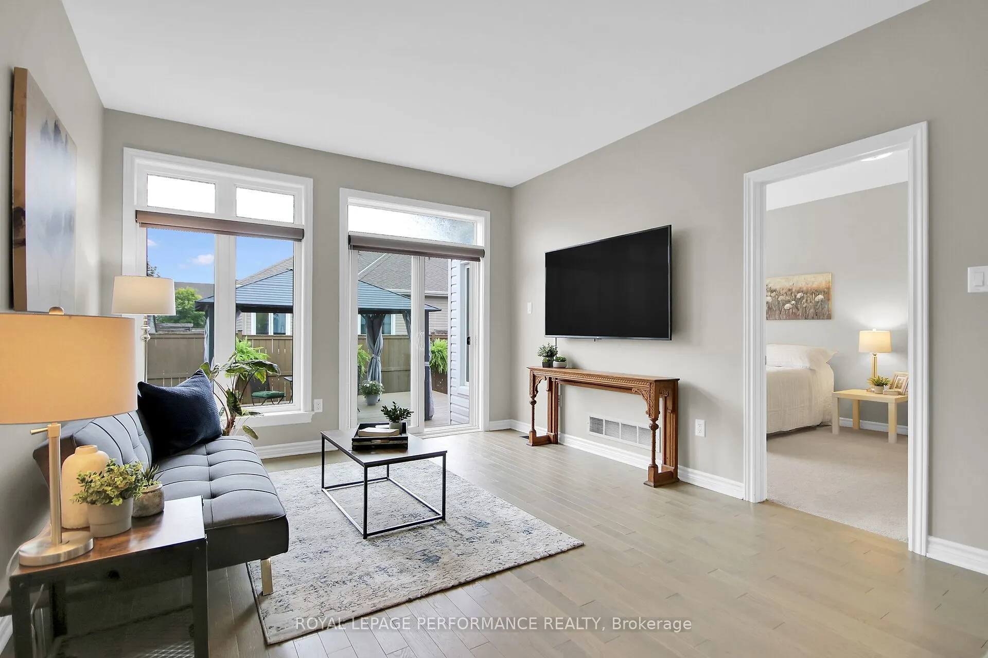 522 Silverbell Crescent