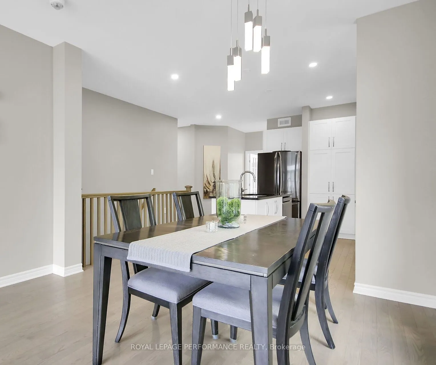 522 Silverbell Crescent