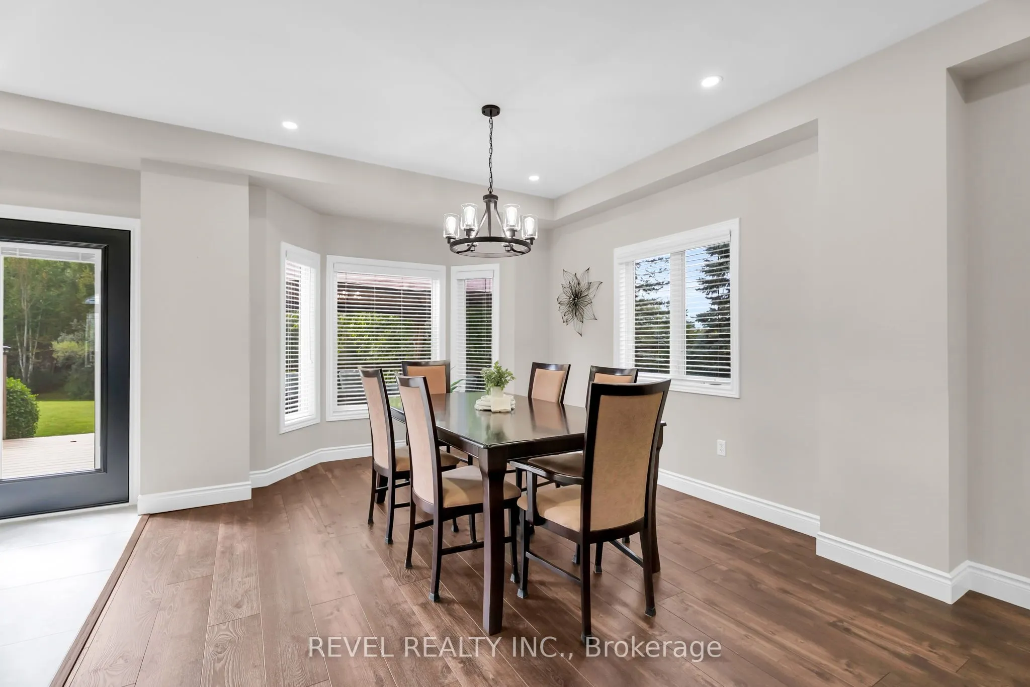 14 Devonleigh Drive
